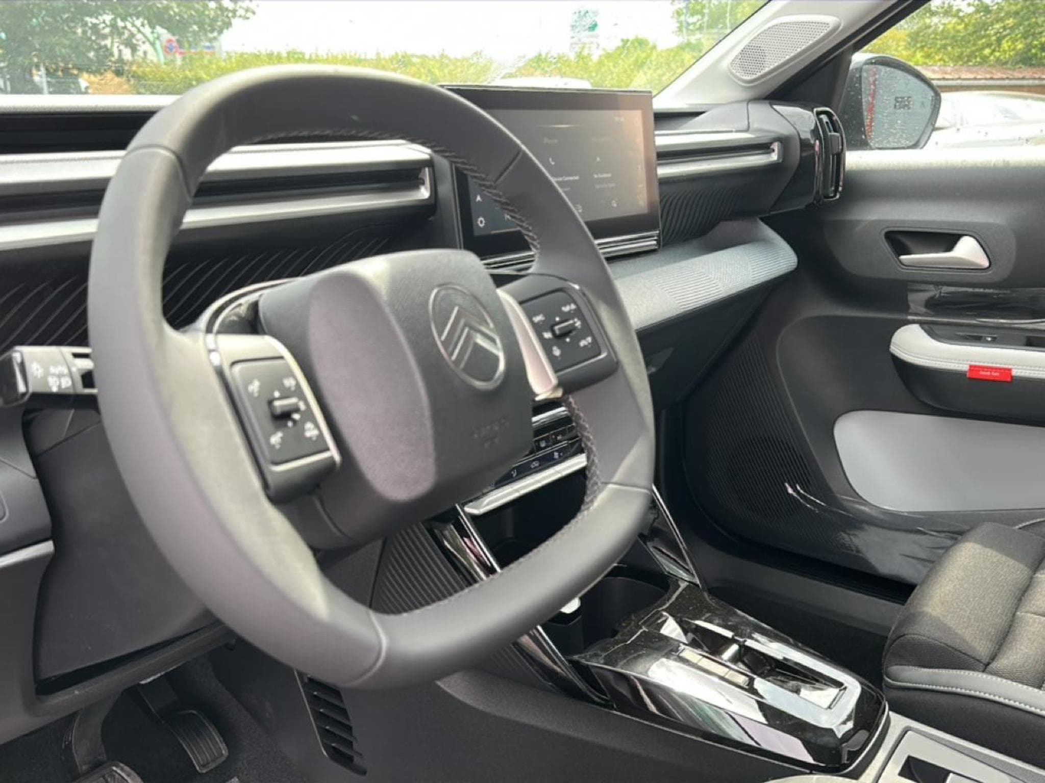 Citroen C3 AIRCROSS 1.2 HYBRIDE 145 MAX E-DCS6 (2026) - Photo 15