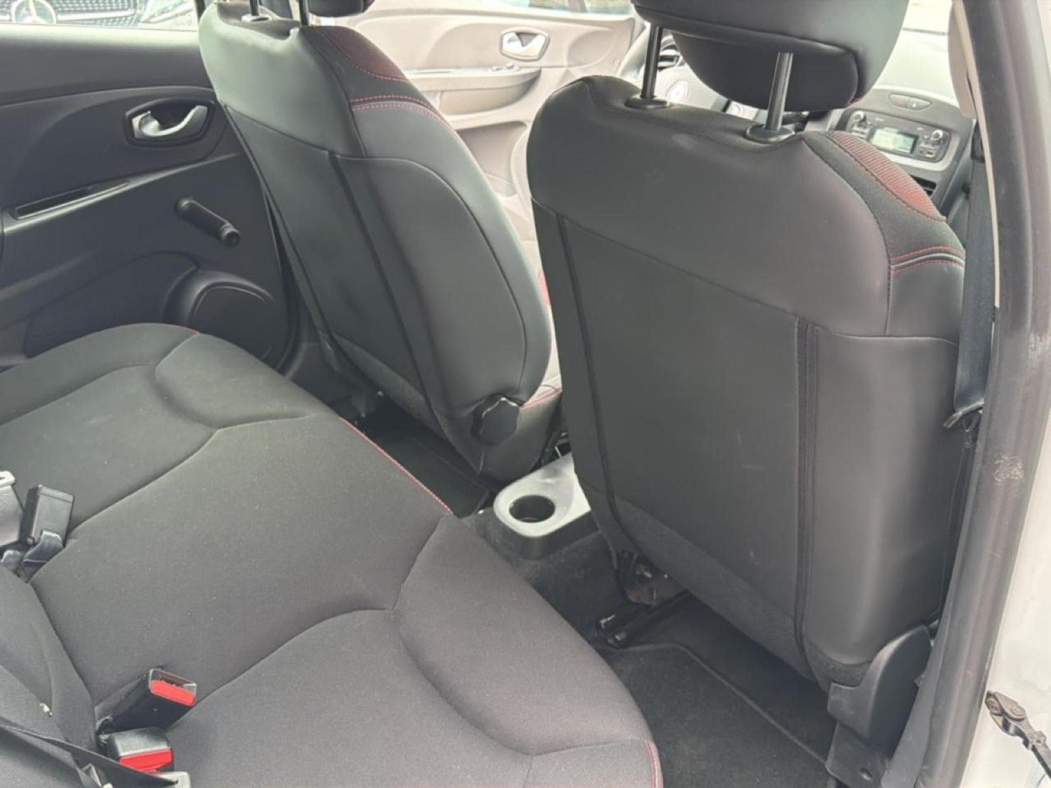 Renault CLIO IV 1.5 DCI 75 ENERGY LIFE (2016) - Photo 19
