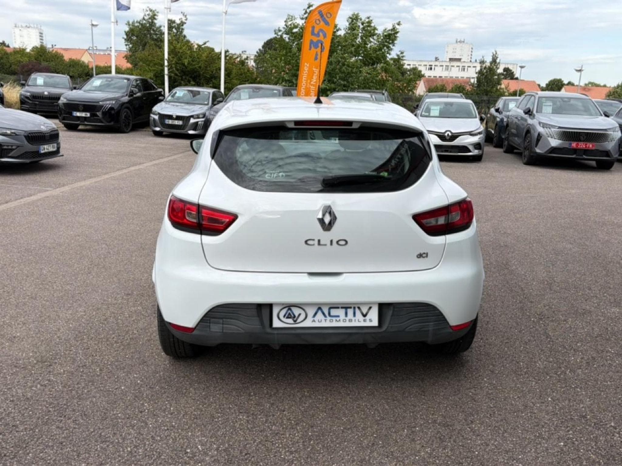 Renault CLIO IV 1.5 DCI 75 ENERGY LIFE (2016) - Photo 6