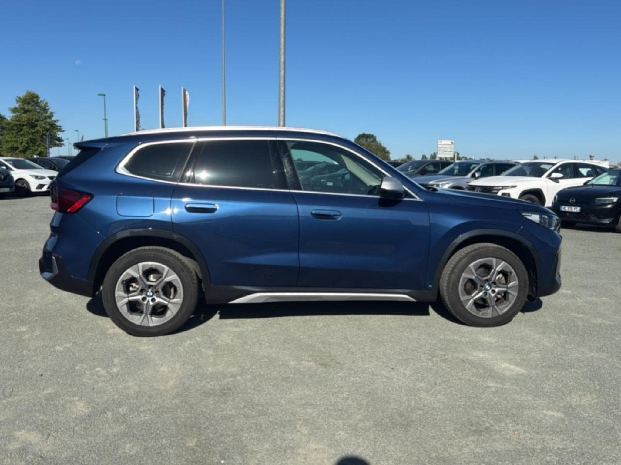 Bmw X1 (U11) SDRIVE18I 136 XLINE (2023) - Photo 4
