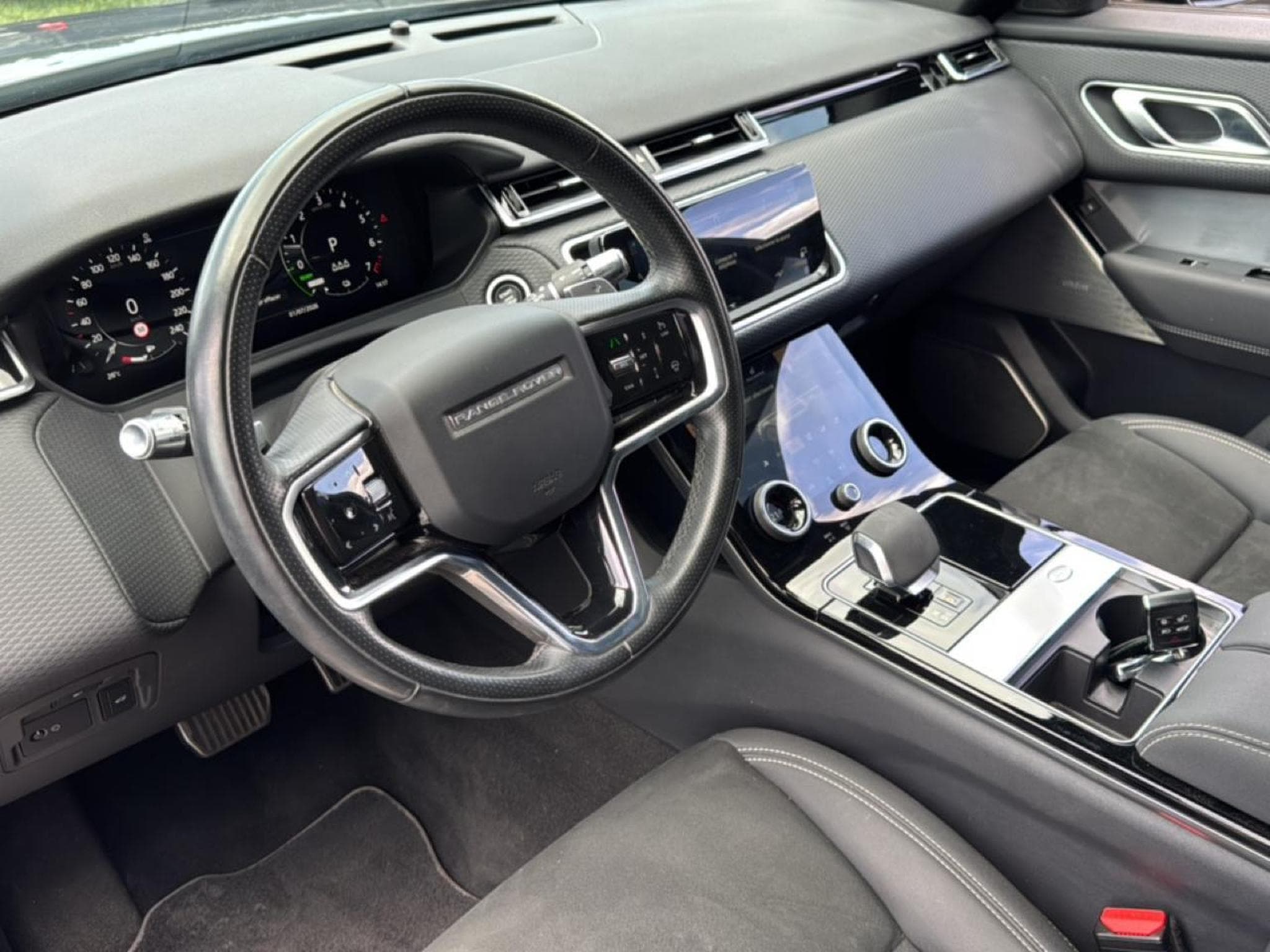 Land-Rover RANGE ROVER VELAR 2.0 P400E 404 PHEV R-DYNAMIC SE AWD BVA (2021) - Photo 11