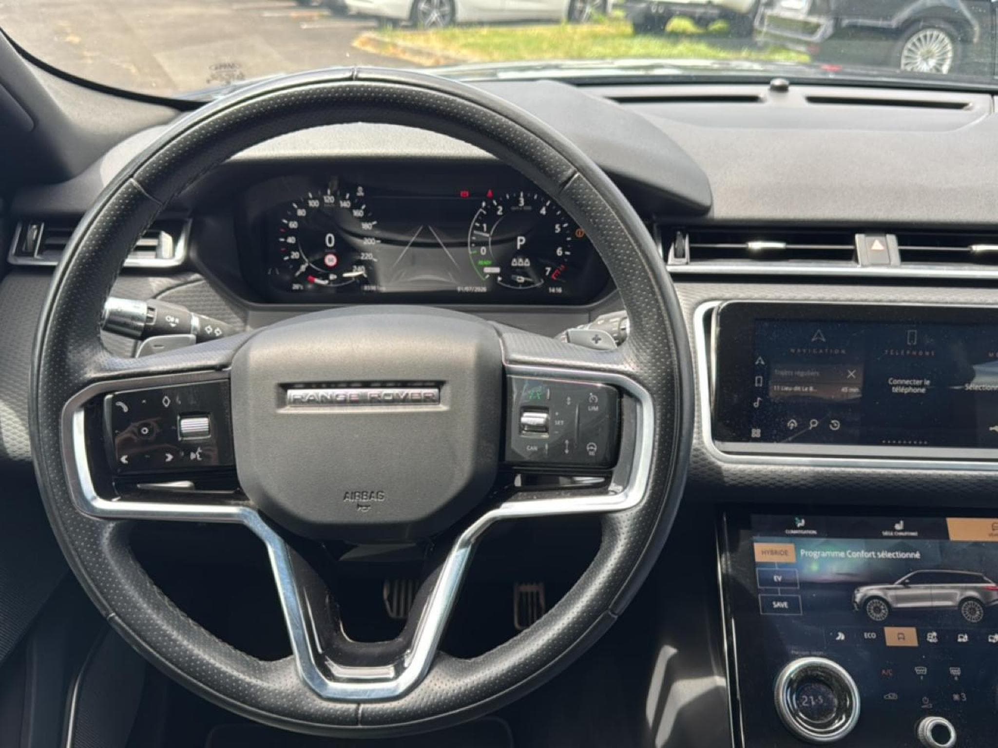Land-Rover RANGE ROVER VELAR 2.0 P400E 404 PHEV R-DYNAMIC SE AWD BVA (2021) - Photo 17