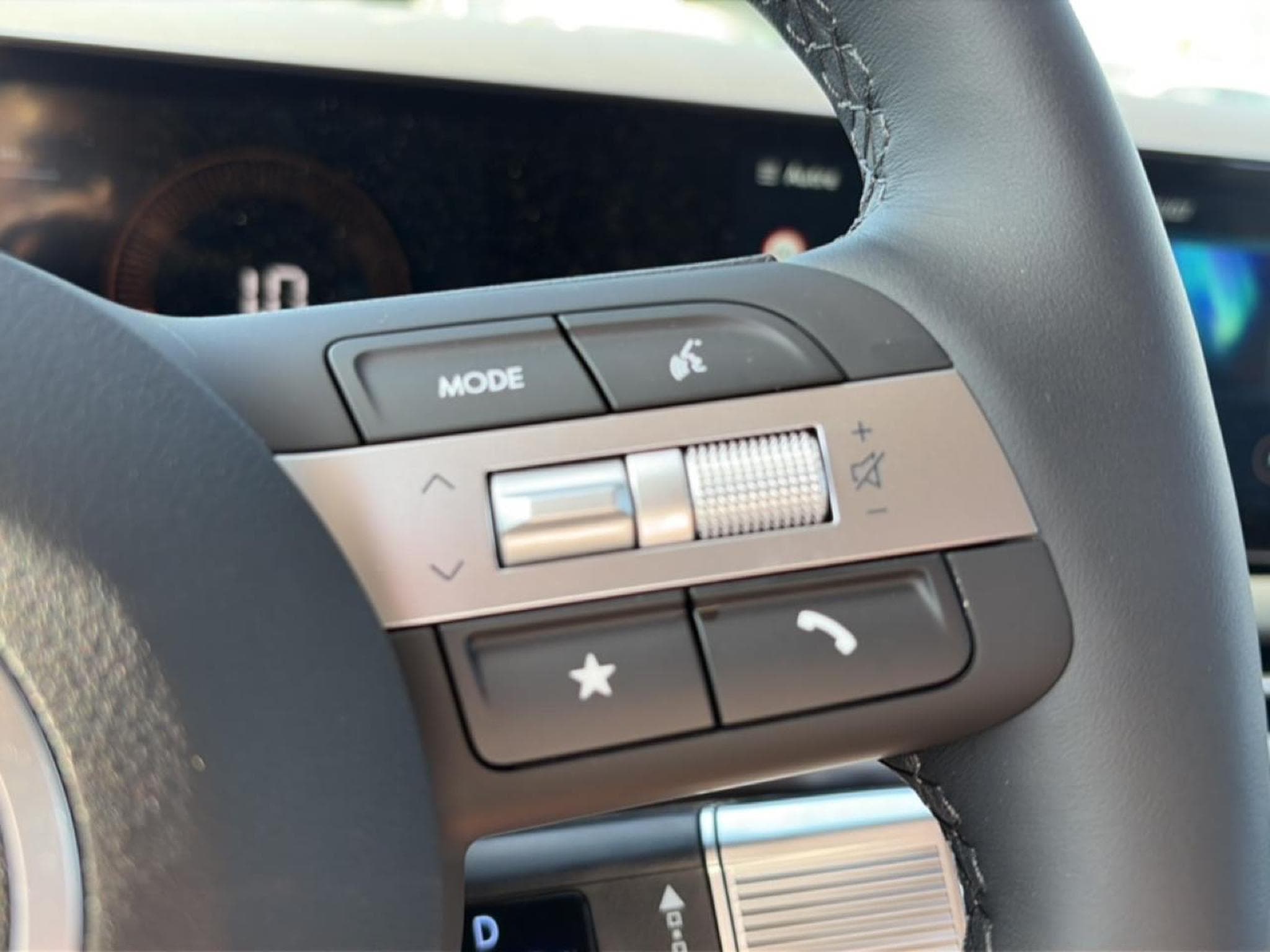 Hyundai TUCSON 1.6 T-GDI 239 HYBRID INTUITIVE (2026) - Photo 17