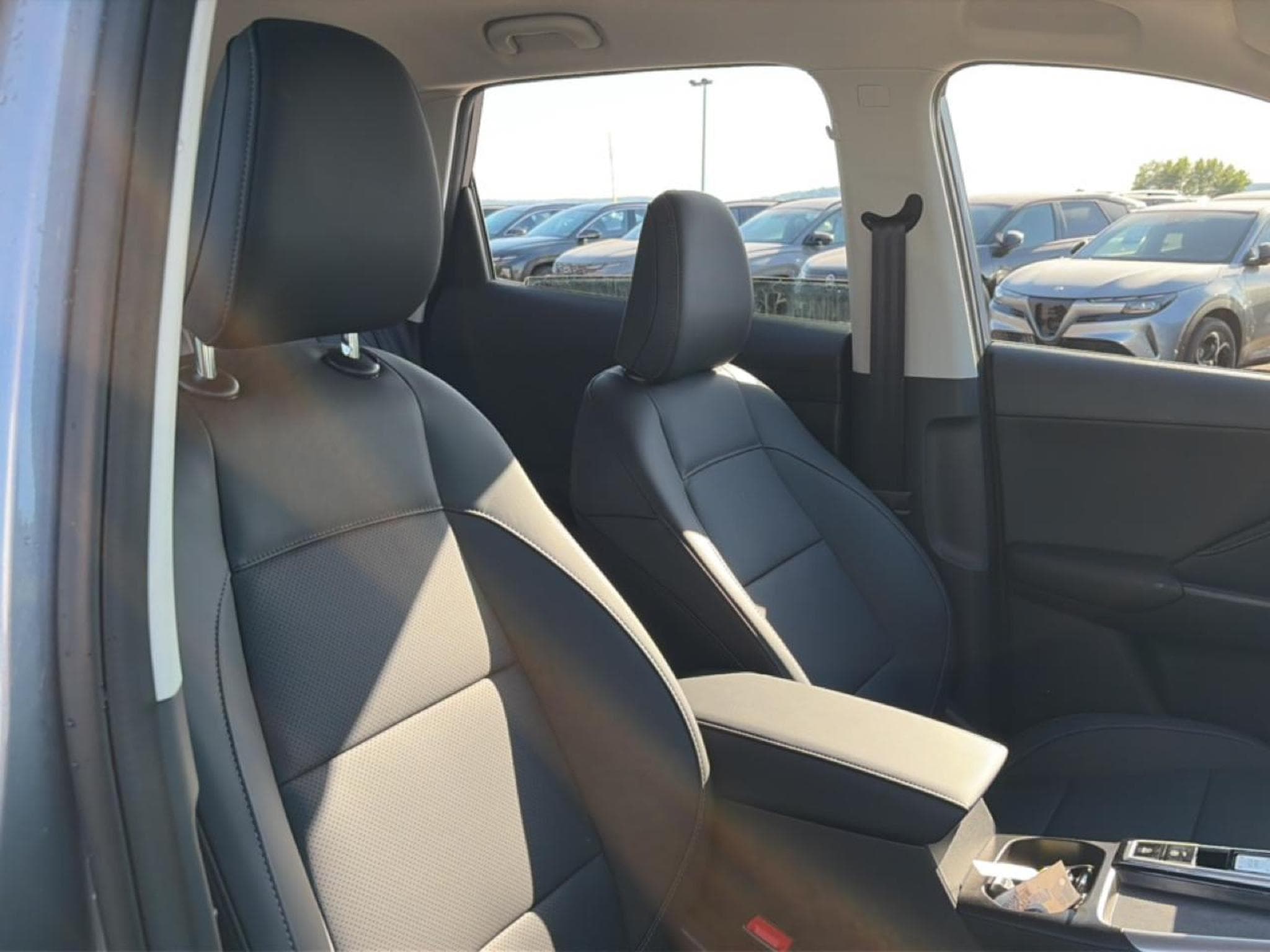 Mg Motor ZS 1.5 HYBRID+ 197 LUXURY (2026) - Photo 11