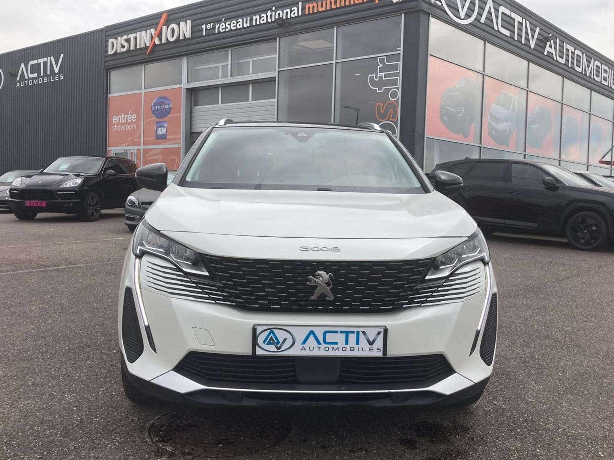 Peugeot 3008 1.5 BLUEHDI 130 ALLURE PACK EAT8 (2021) - Photo 2