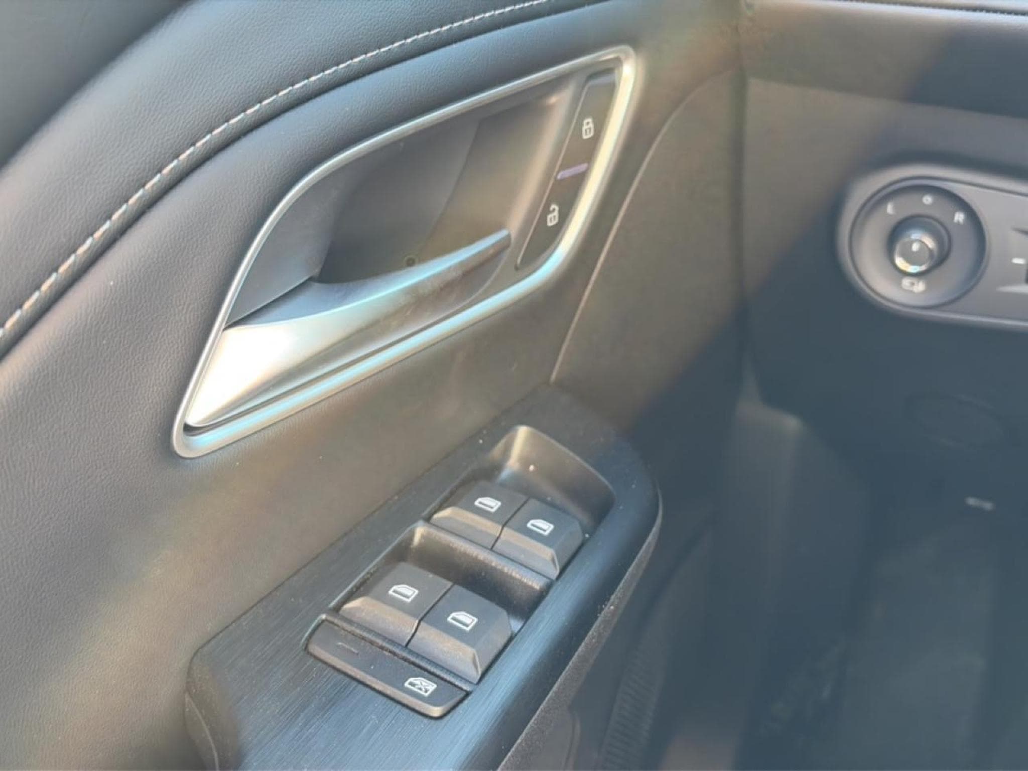 Mg Motor ZS 1.5 HYBRID+ 197 LUXURY (2026) - Photo 13