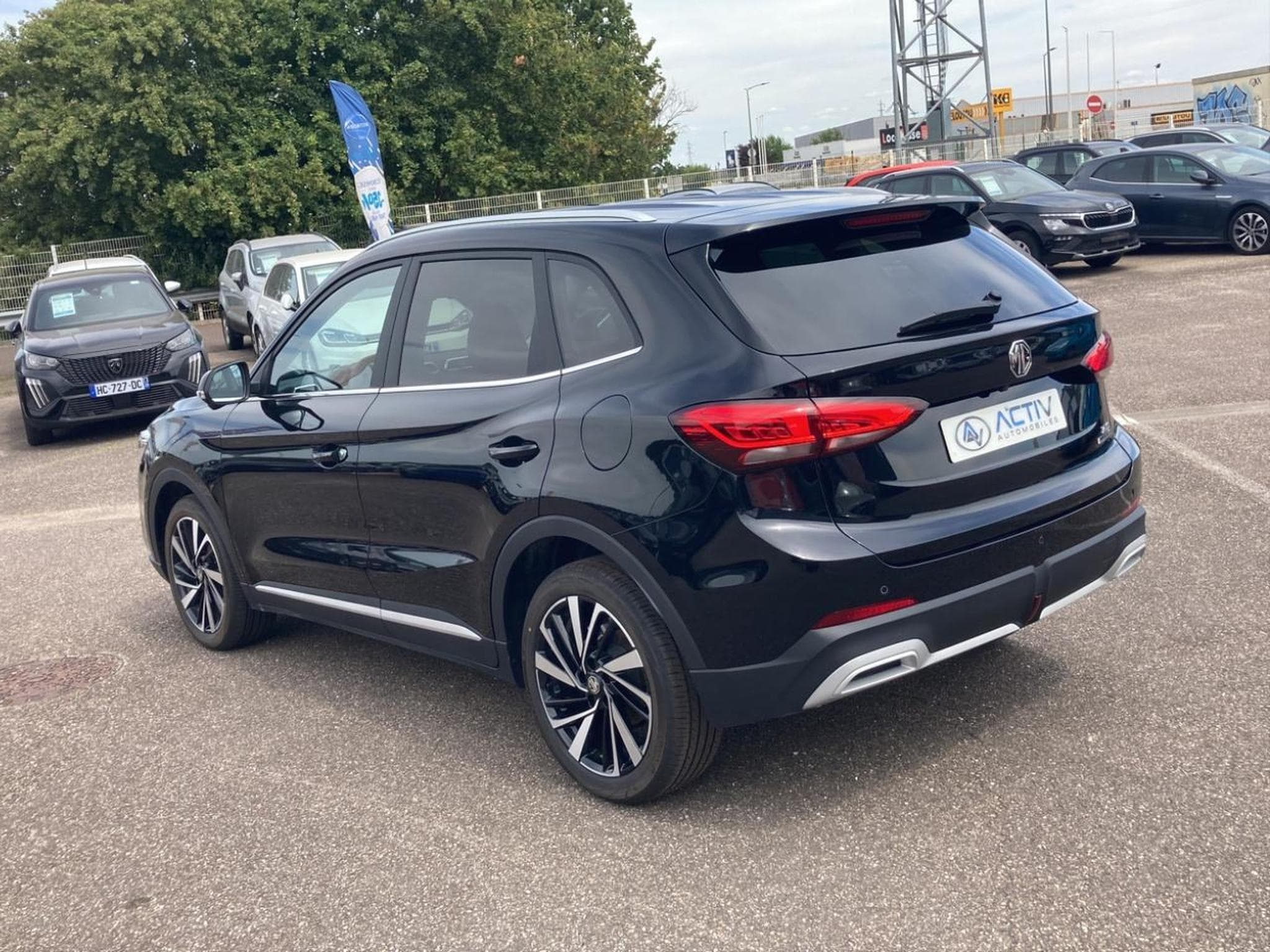 Mg Motor ZS 1.5 HYBRID+ 197 LUXURY (2026) - Photo 7