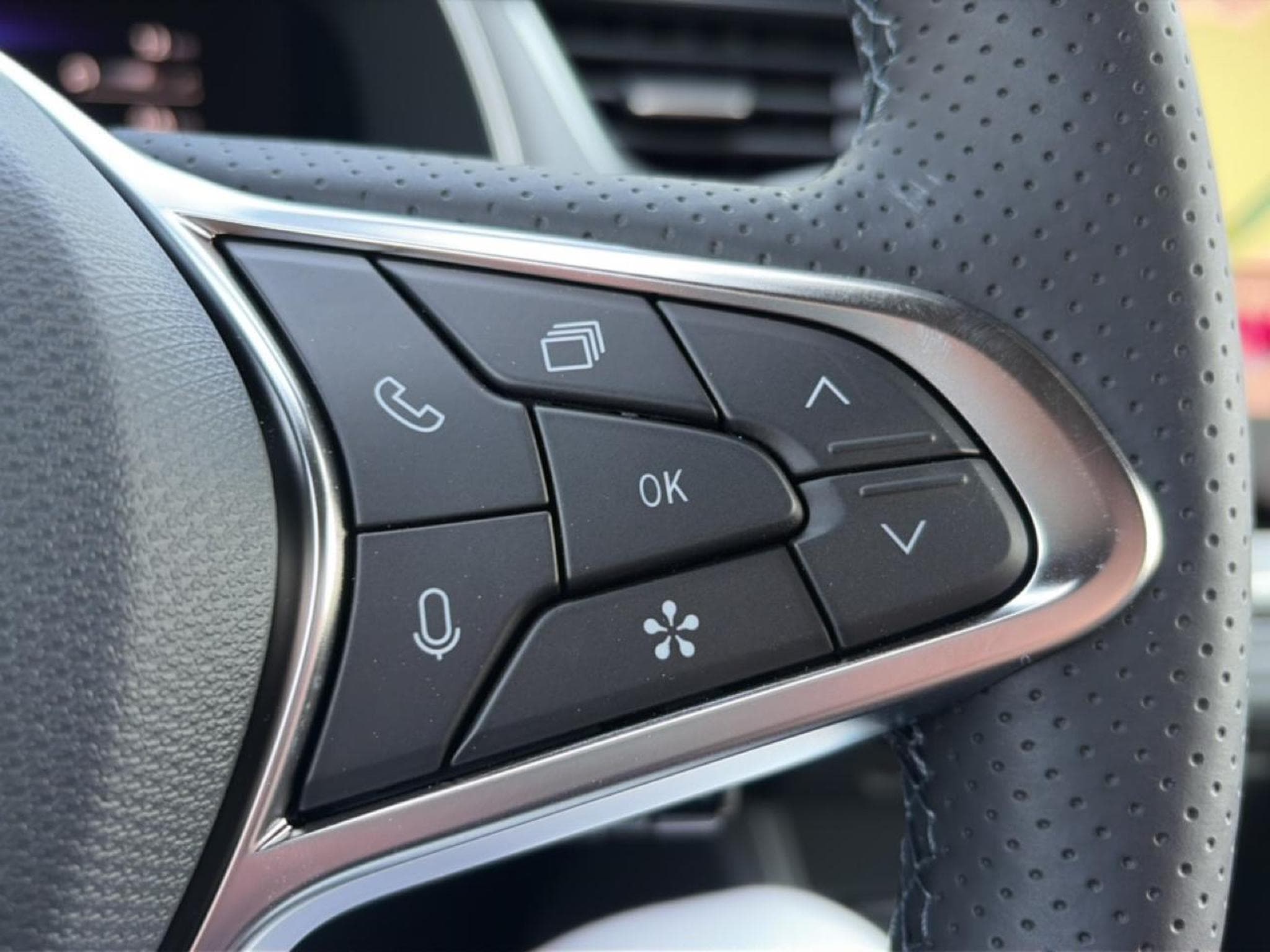 Renault Captur 1.8 E-TECH FULL HYBRID 160 TECHNO (2026) - Photo 16