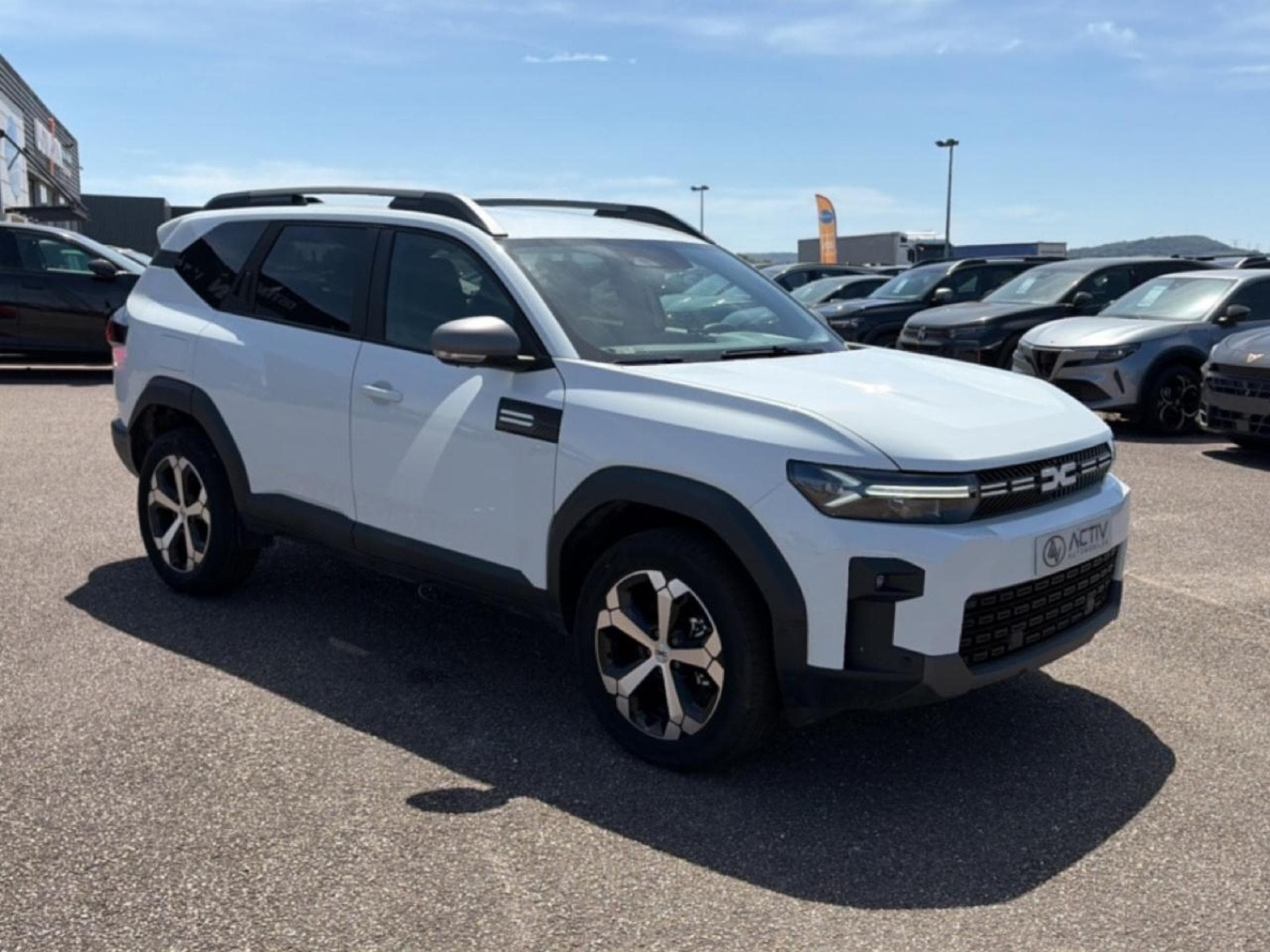 Dacia BIGSTER 1.2 MILD HYBRID 140 JOURNEY (2026) - Photo 3