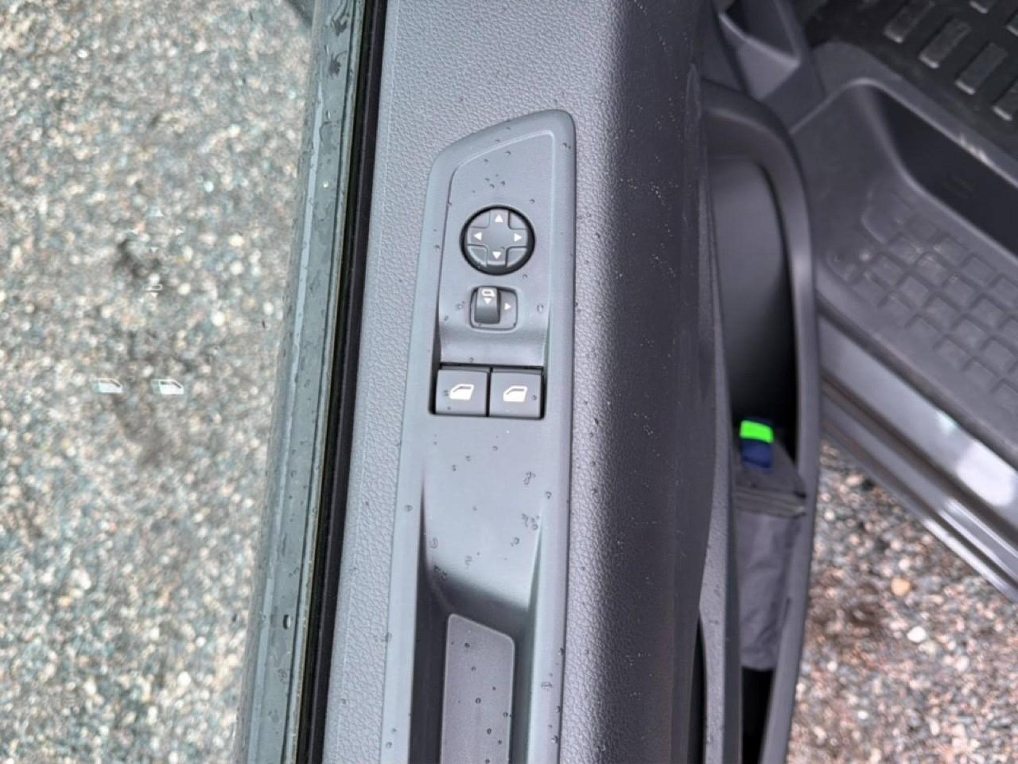 Fiat SCUDO COMBI XL 2.2 MULTIJET 180 PACK EAT8 (2026) - Photo 17