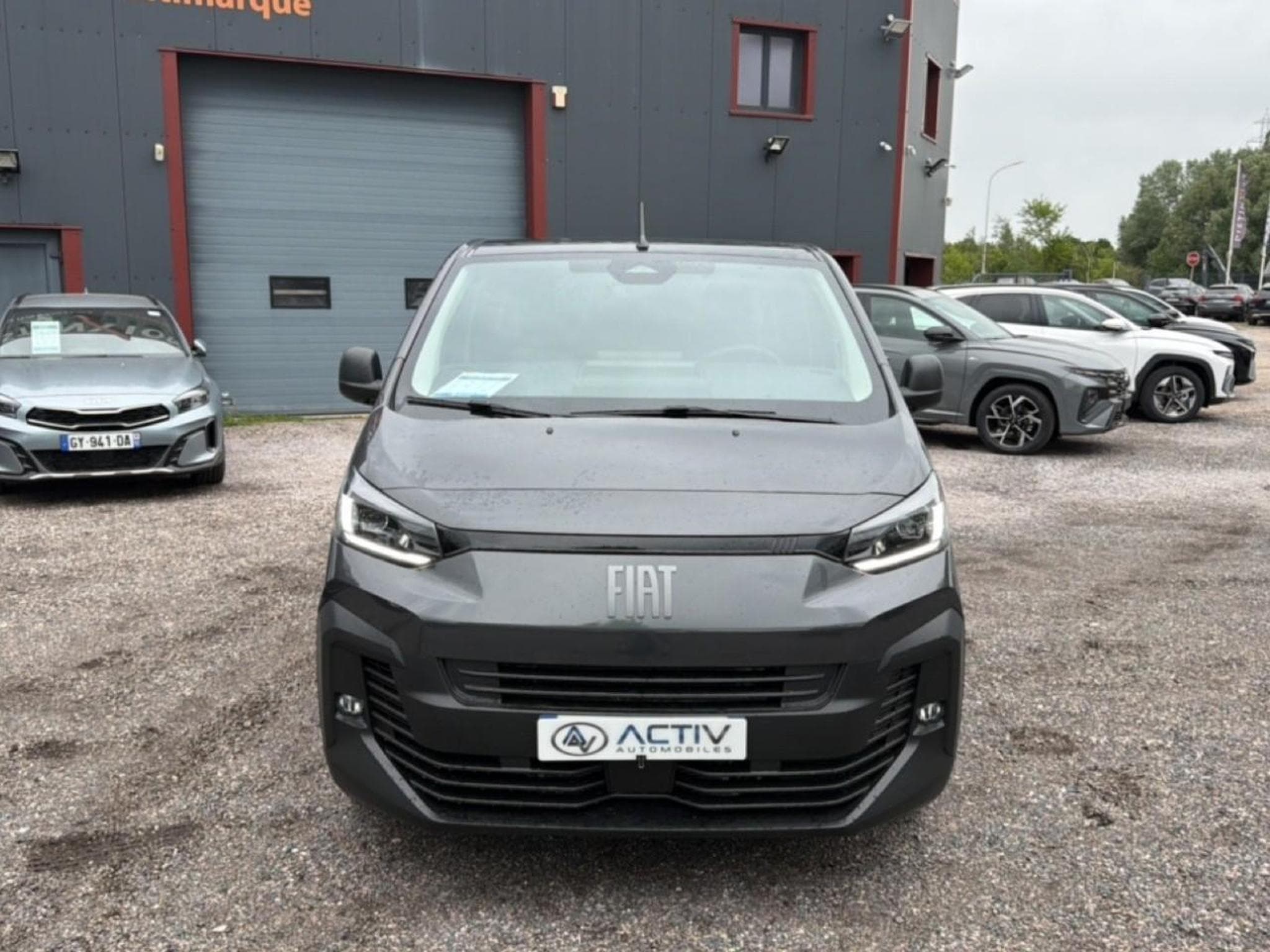 Fiat SCUDO COMBI XL 2.2 MULTIJET 180 PACK EAT8 (2026) - Photo 2