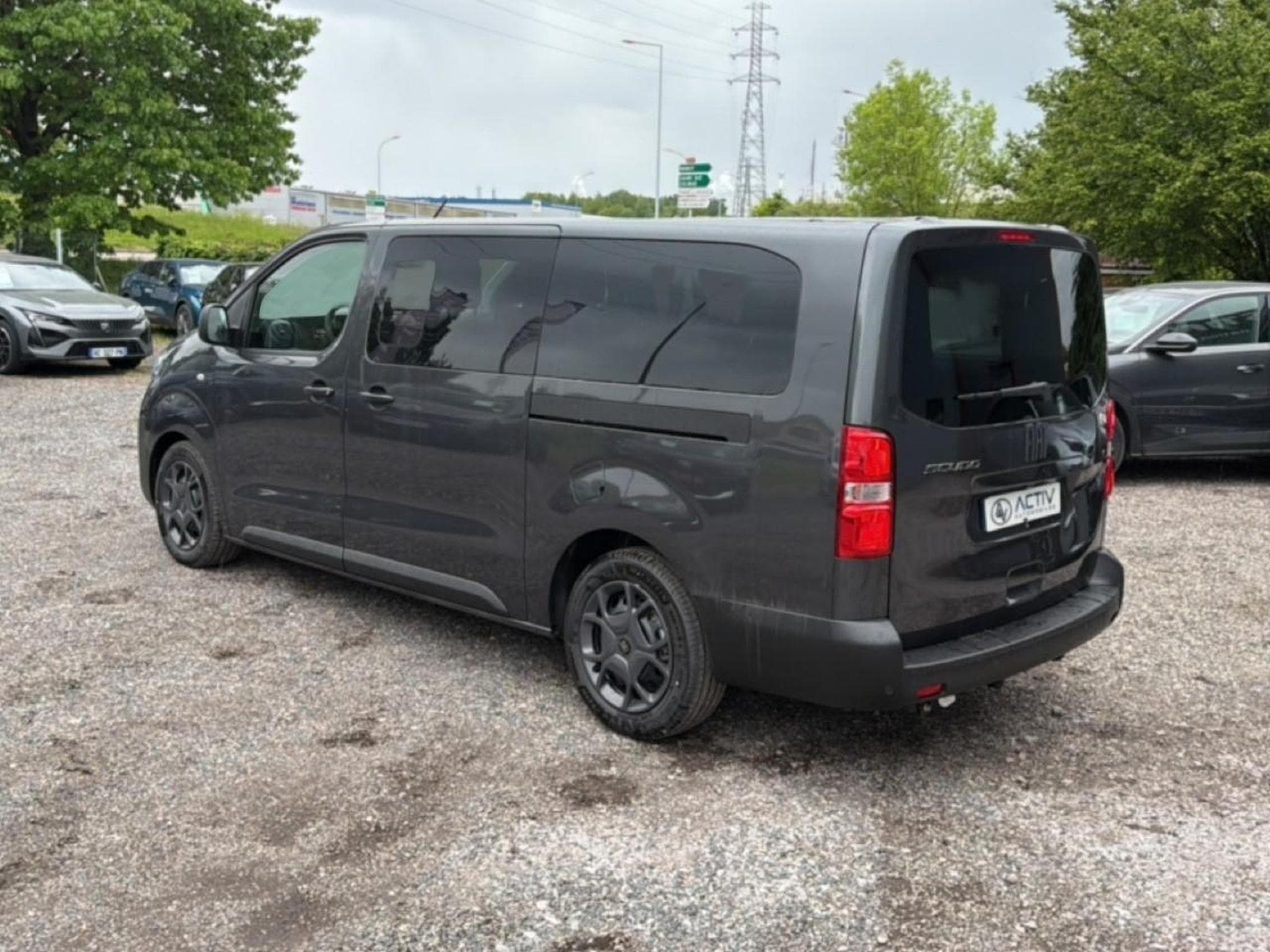 Fiat SCUDO COMBI XL 2.2 MULTIJET 180 PACK EAT8 (2026) - Photo 7