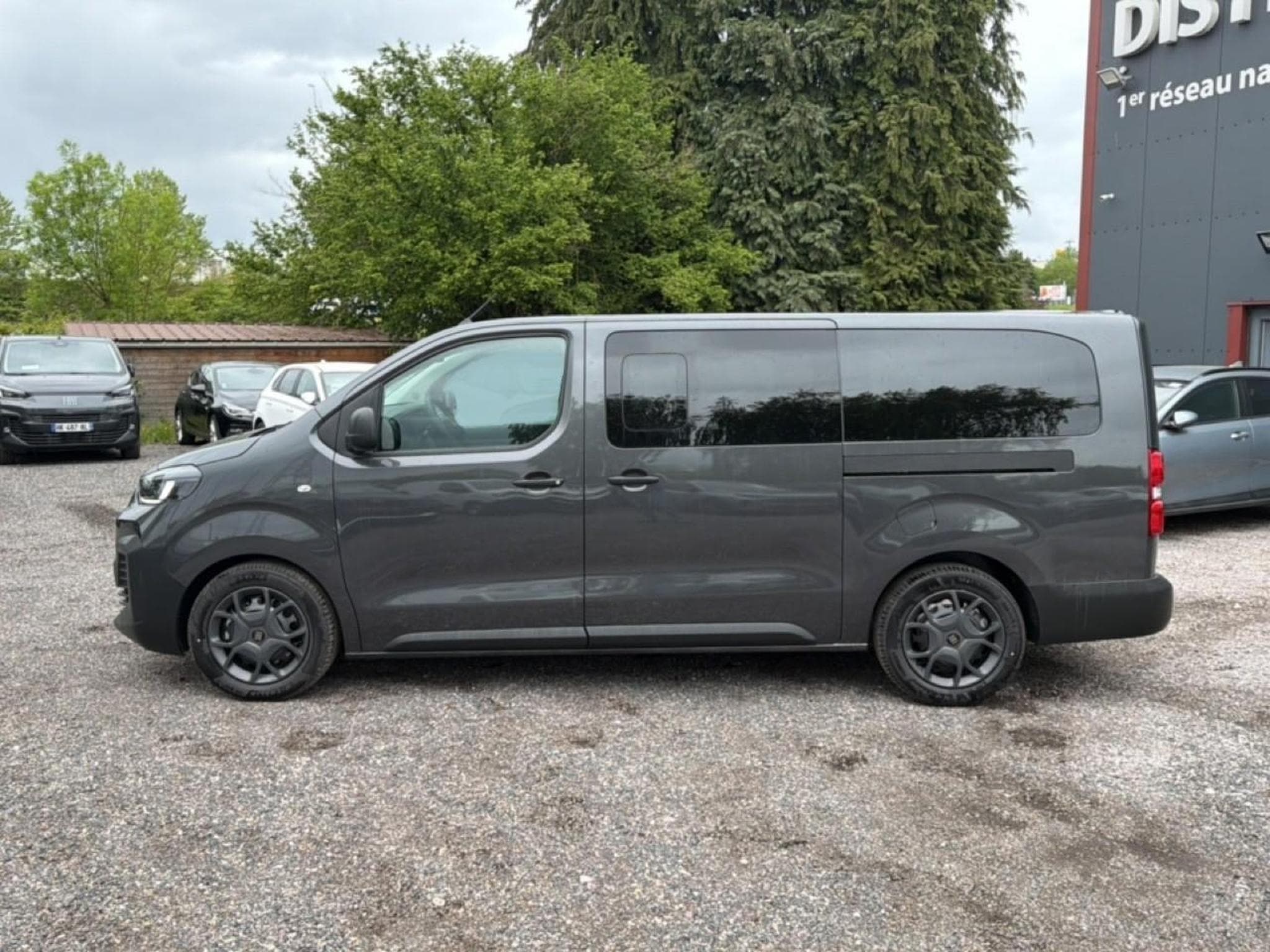 Fiat SCUDO COMBI XL 2.2 MULTIJET 180 PACK EAT8 (2026) - Photo 8