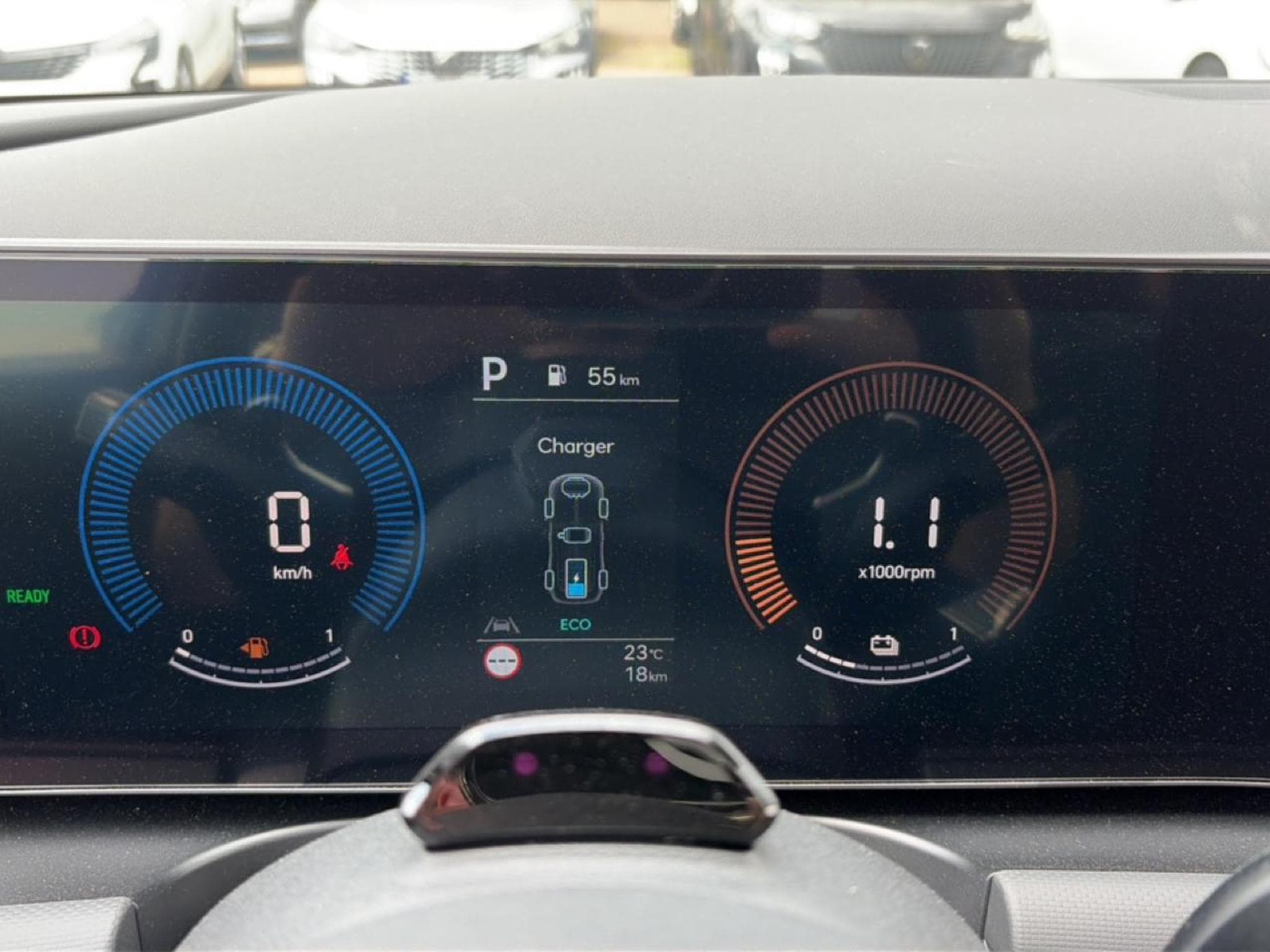 Hyundai TUCSON 1.6 T-GDI 239 HYBRID INTUITIVE (2026) - Photo 16