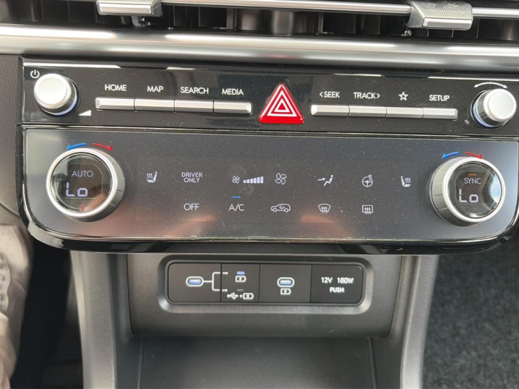 Hyundai TUCSON 1.6 T-GDI 239 HYBRID INTUITIVE (2026) - Photo 20