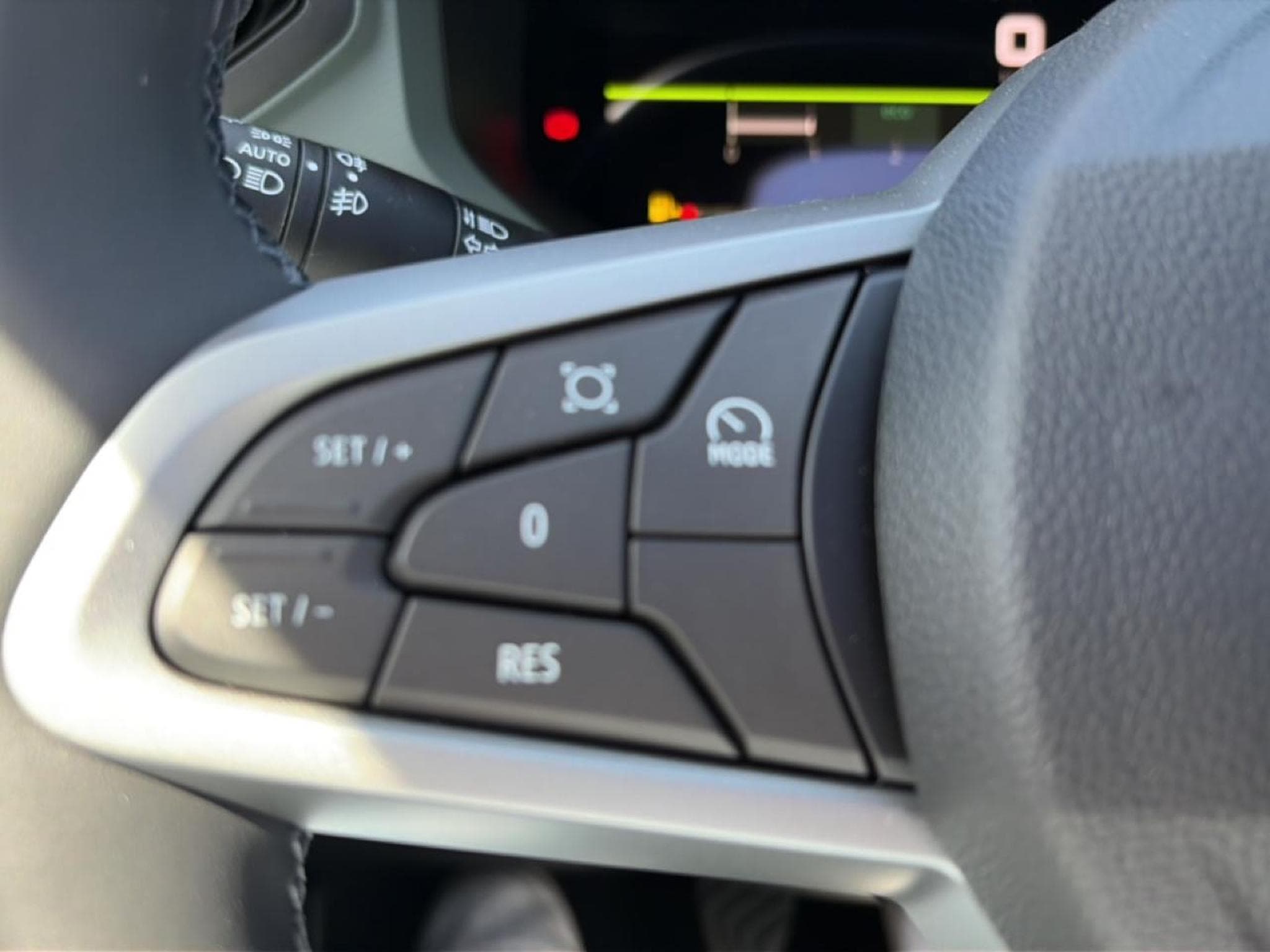 Dacia BIGSTER 1.2 MILD HYBRID 140 EXTREME (2026) - Photo 13