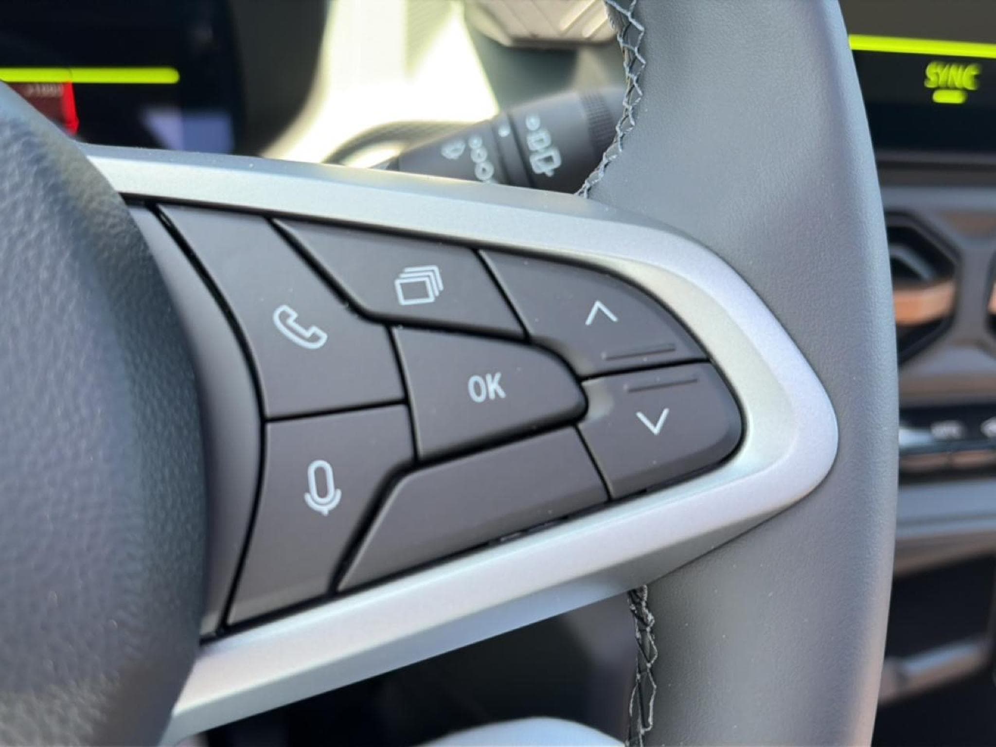 Dacia BIGSTER 1.2 MILD HYBRID 140 EXTREME (2026) - Photo 14