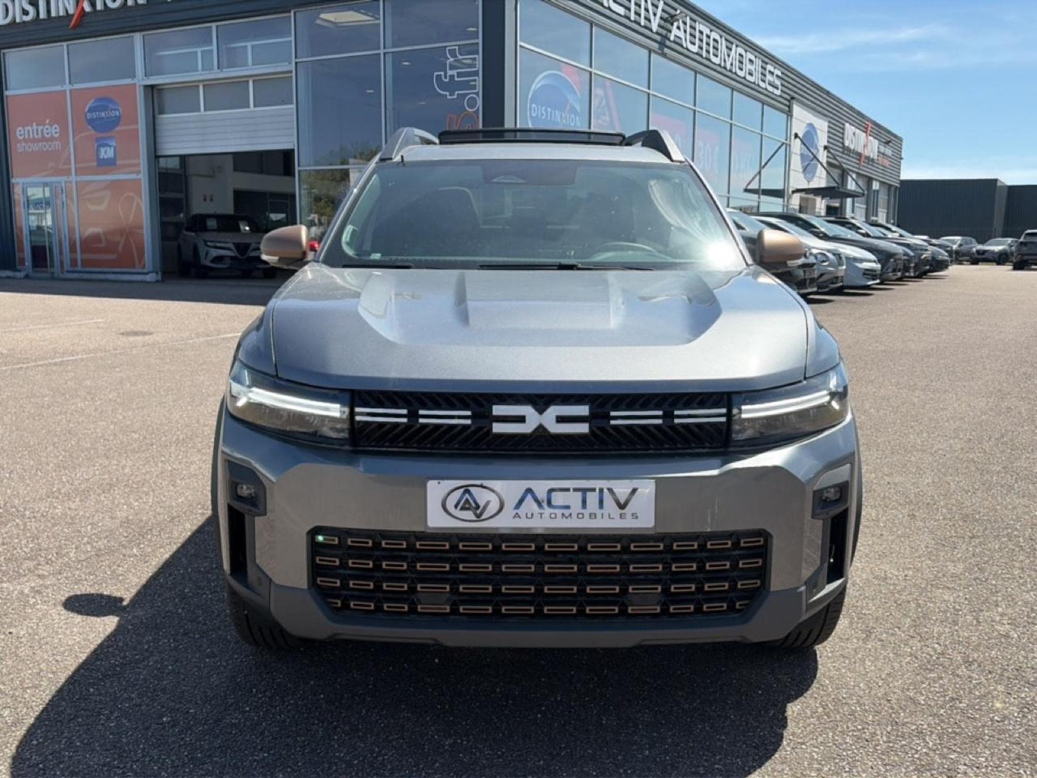 Dacia BIGSTER 1.2 MILD HYBRID 140 EXTREME (2026) - Photo 2