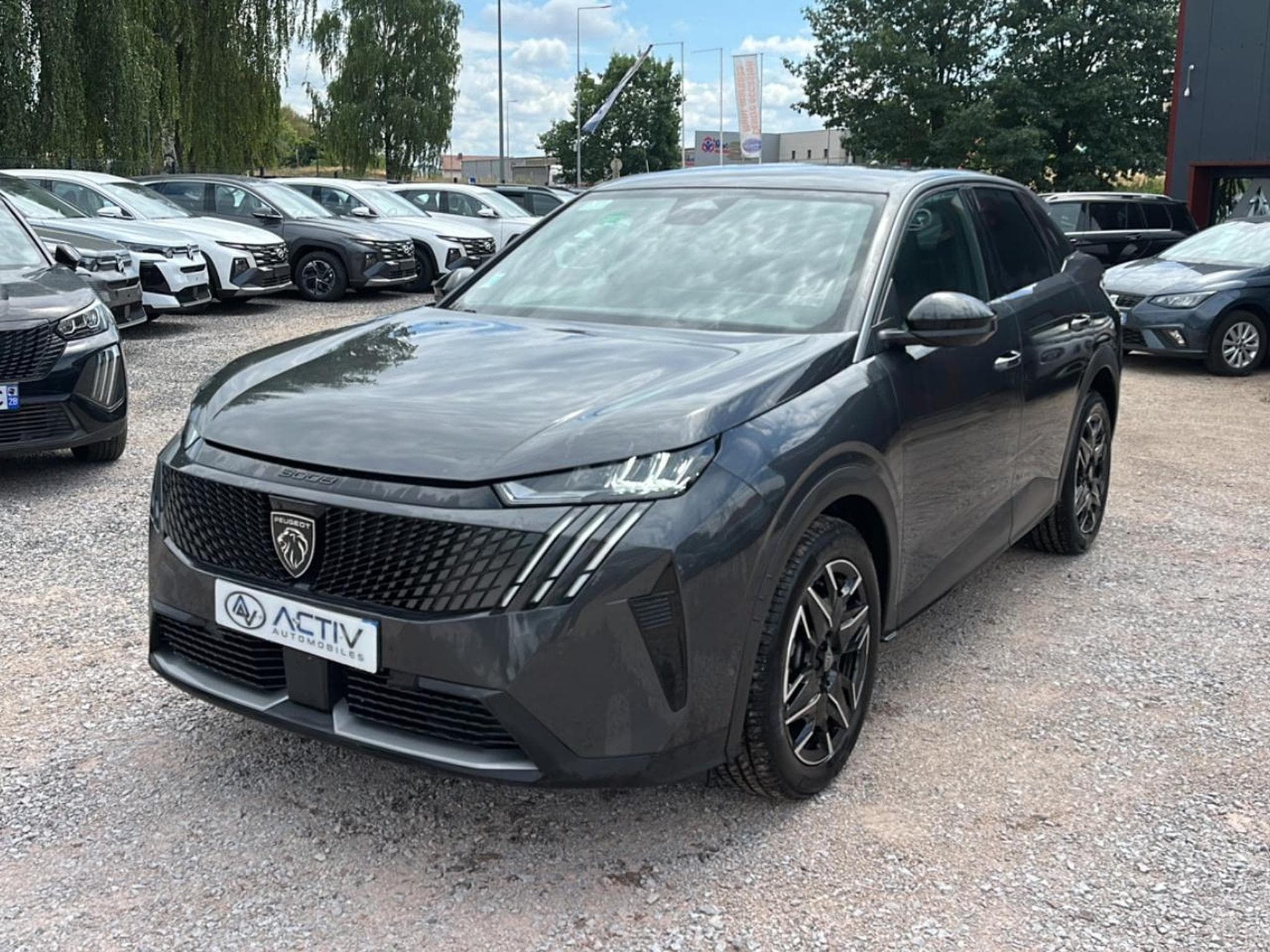 Peugeot 3008 1.2 HYBRID 145 ALLURE E-DCS6 (2025) - Photo 1