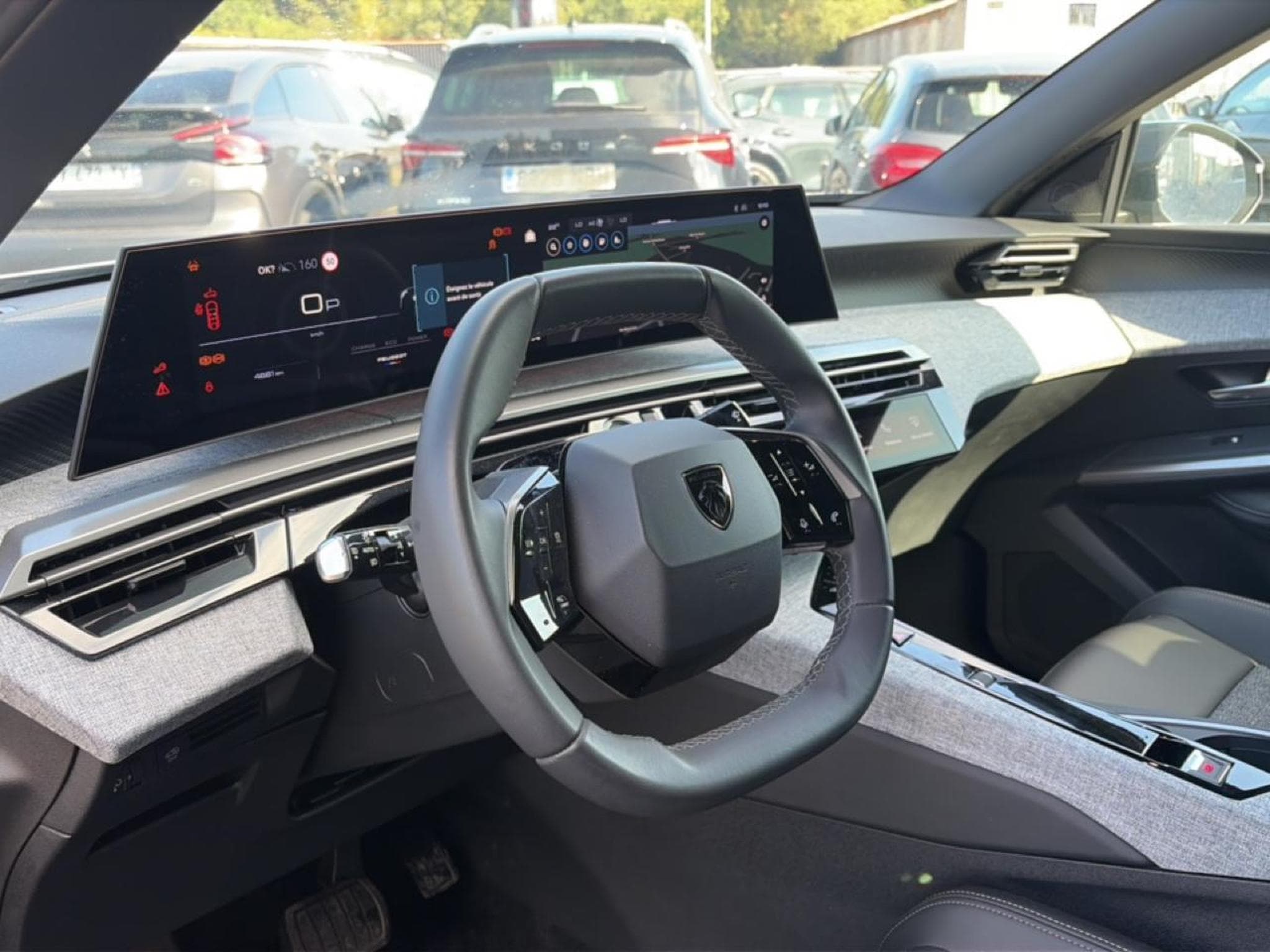Peugeot 3008 1.2 HYBRID 145 ALLURE E-DCS6 (2025) - Photo 10