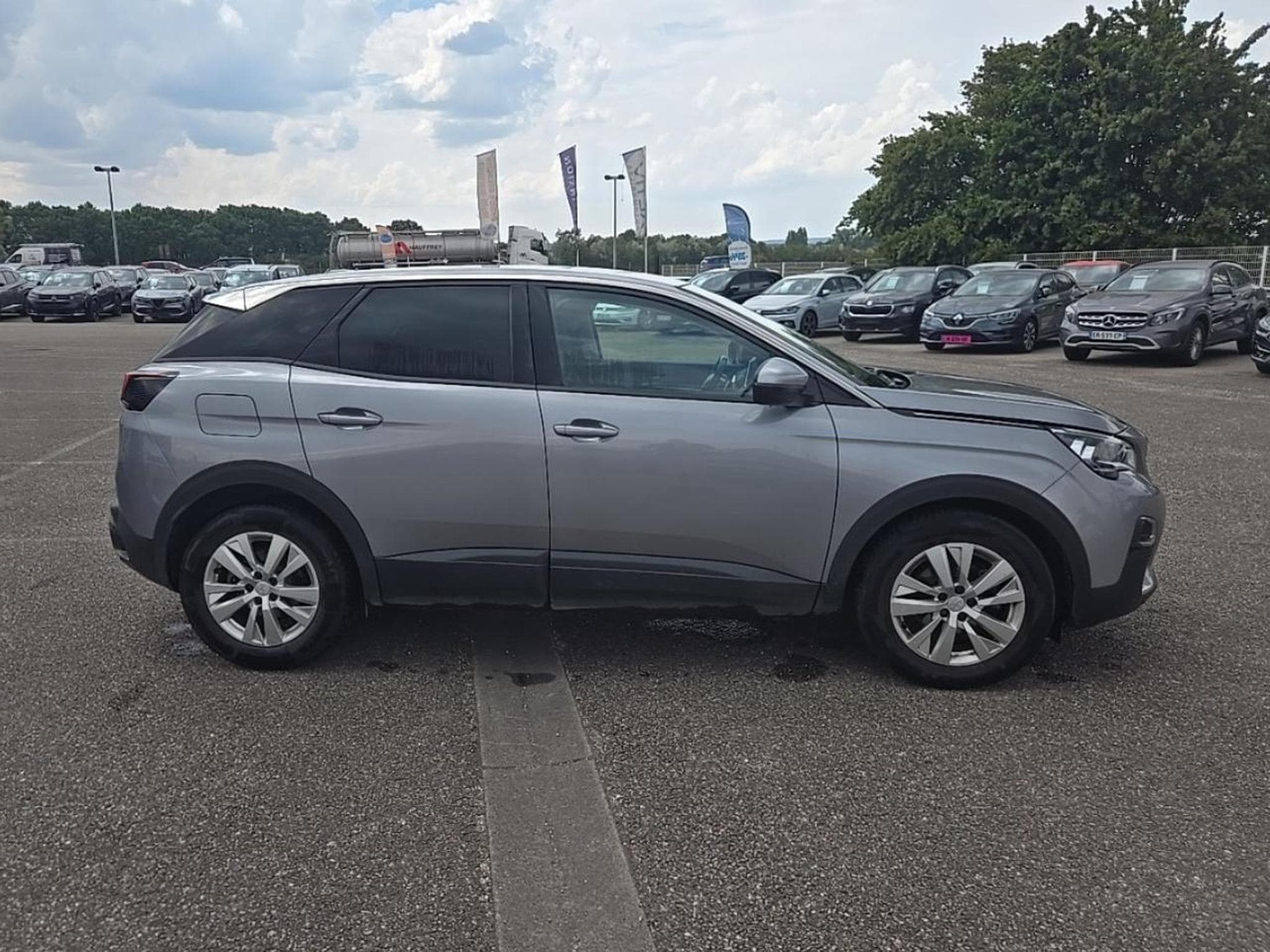 Peugeot 3008 1.5 BLUEHDI 130 ACTIVE EAT8 (2018) - Photo 4