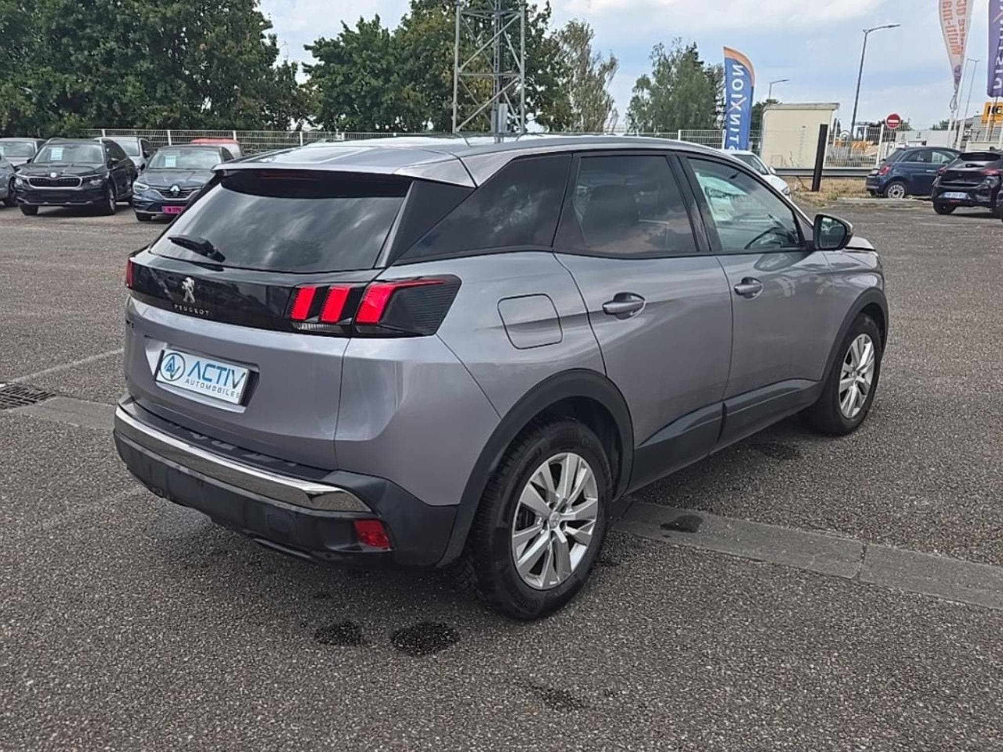 Peugeot 3008 1.5 BLUEHDI 130 ACTIVE EAT8 (2018) - Photo 5