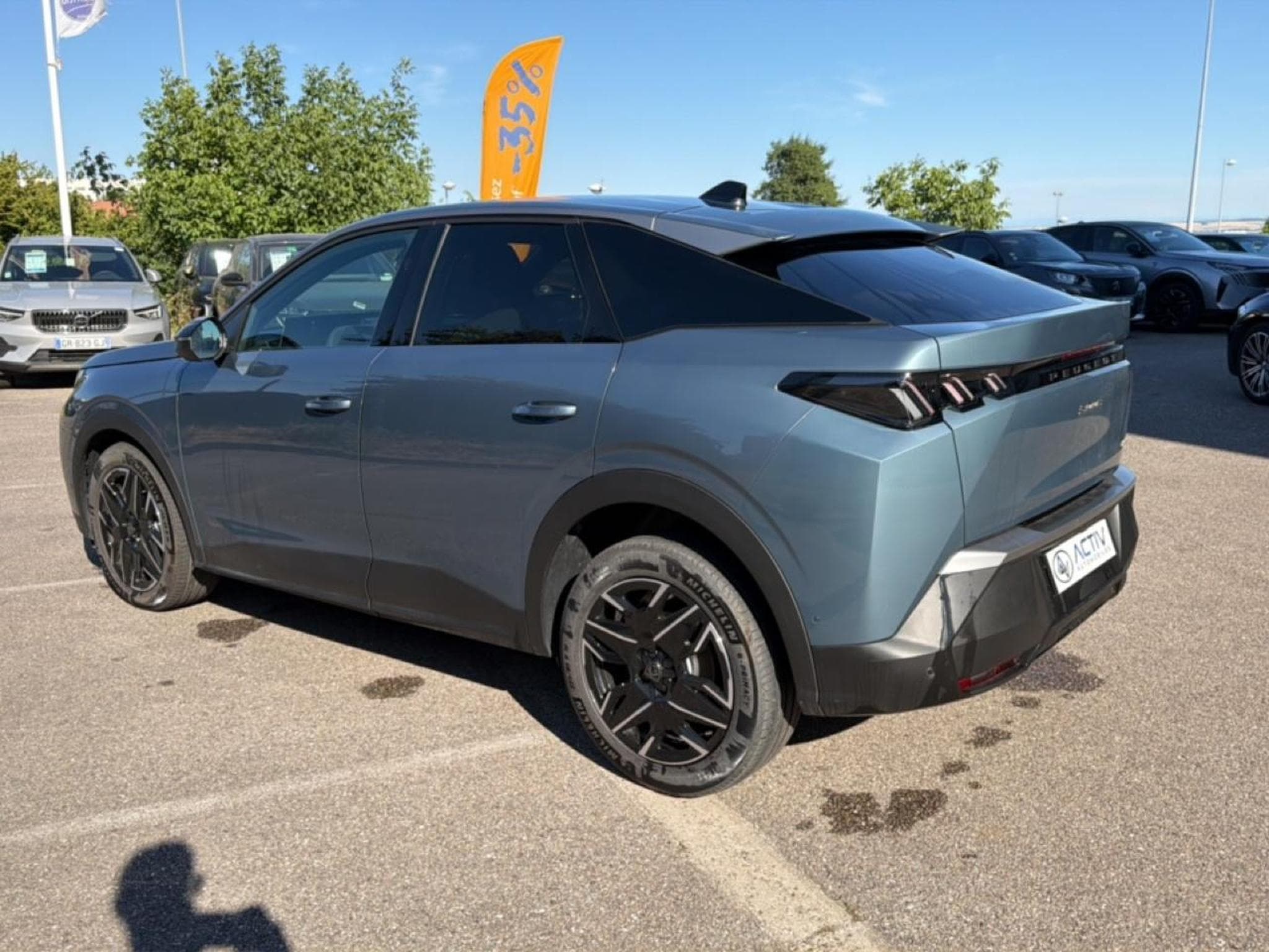 Peugeot 3008 1.2 HYBRID 145 ALLURE E-DCS6 (2025) - Photo 7
