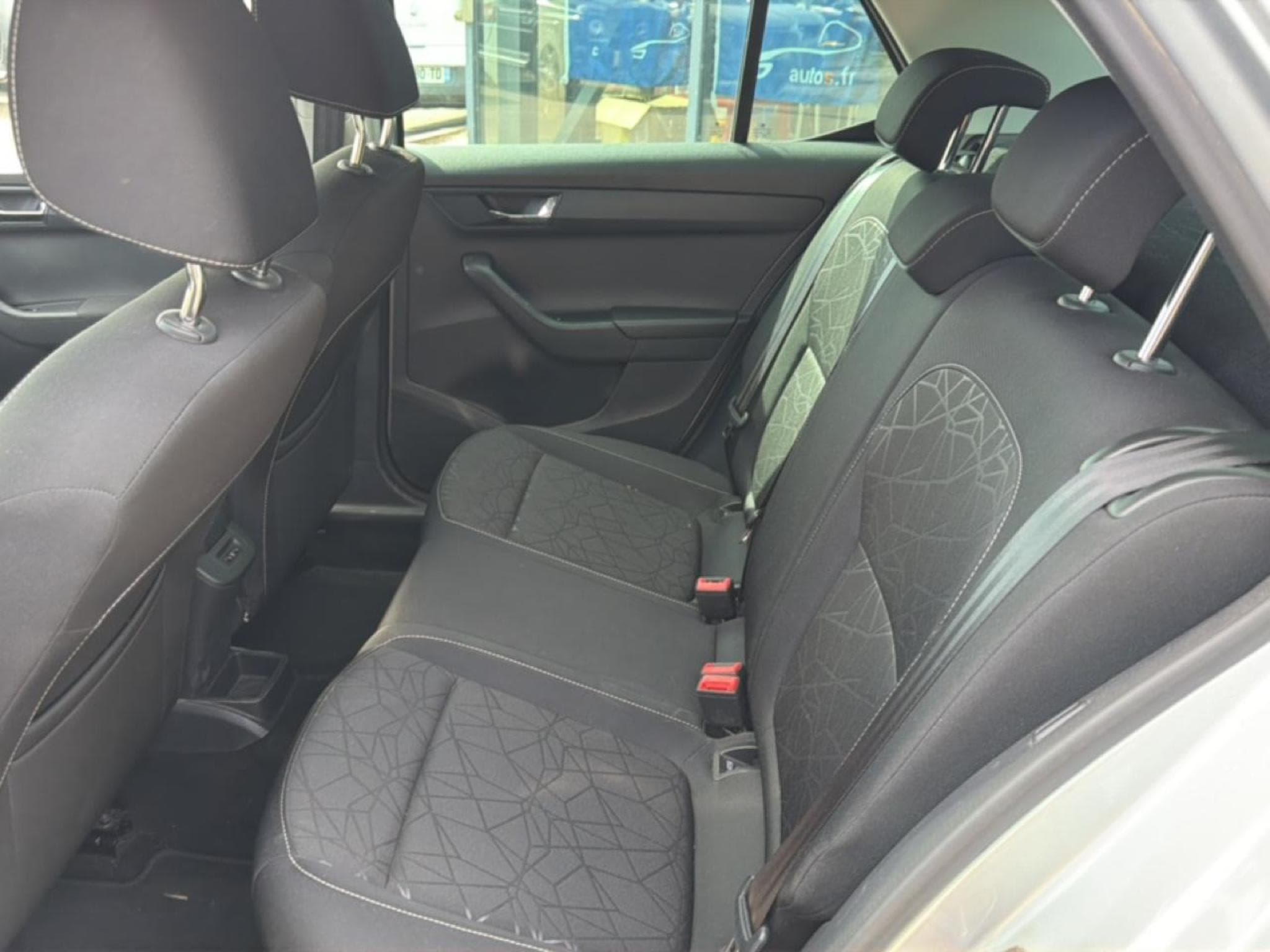 Skoda FABIA 1.0 MPI 75 CLEVER (2019) - Photo 15