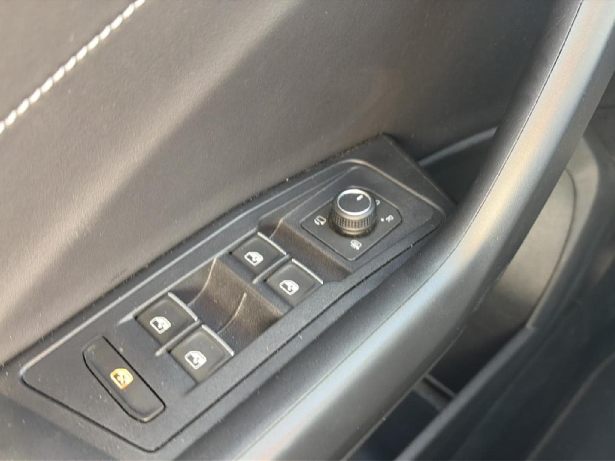 VW T-ROC 1.0 TSI 116 GOAL (2025) - Photo 11