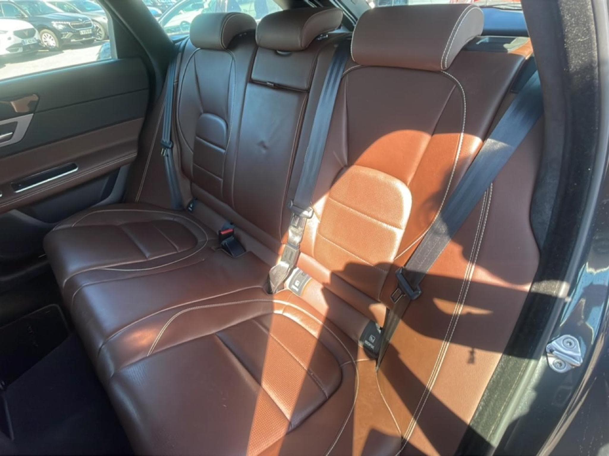Jaguar XF SPORTBRAKE 2.0D 180 BUSINESS R-SPORT BVA (2020) - Photo 13