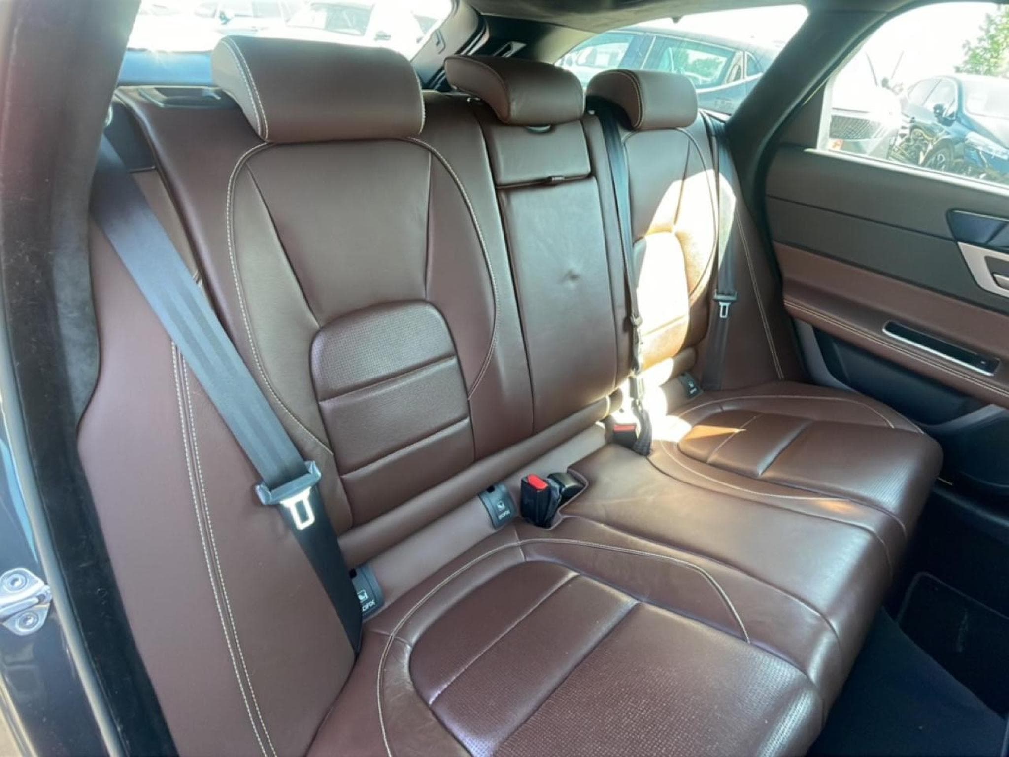 Jaguar XF SPORTBRAKE 2.0D 180 BUSINESS R-SPORT BVA (2020) - Photo 16