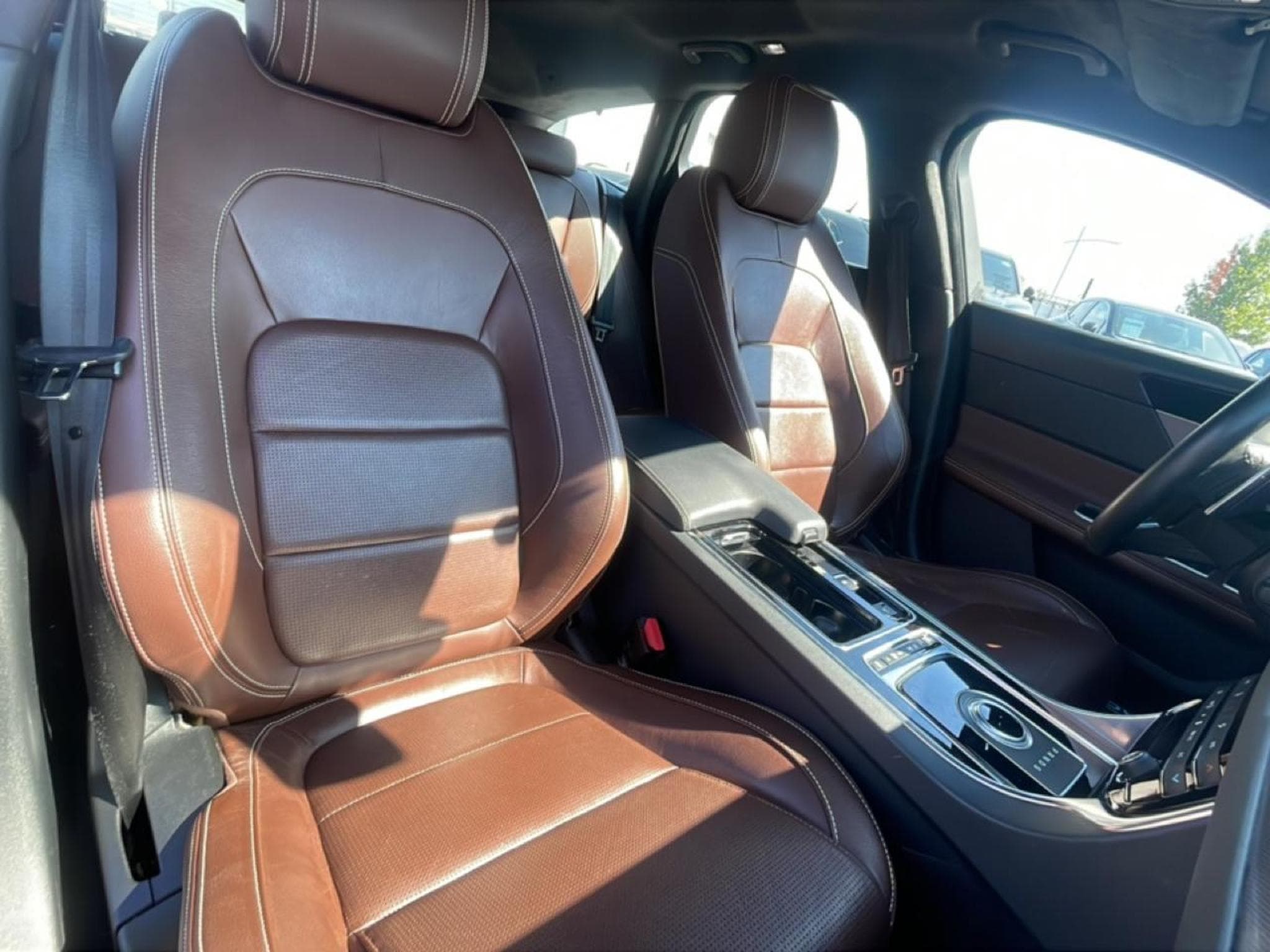 Jaguar XF SPORTBRAKE 2.0D 180 BUSINESS R-SPORT BVA (2020) - Photo 17