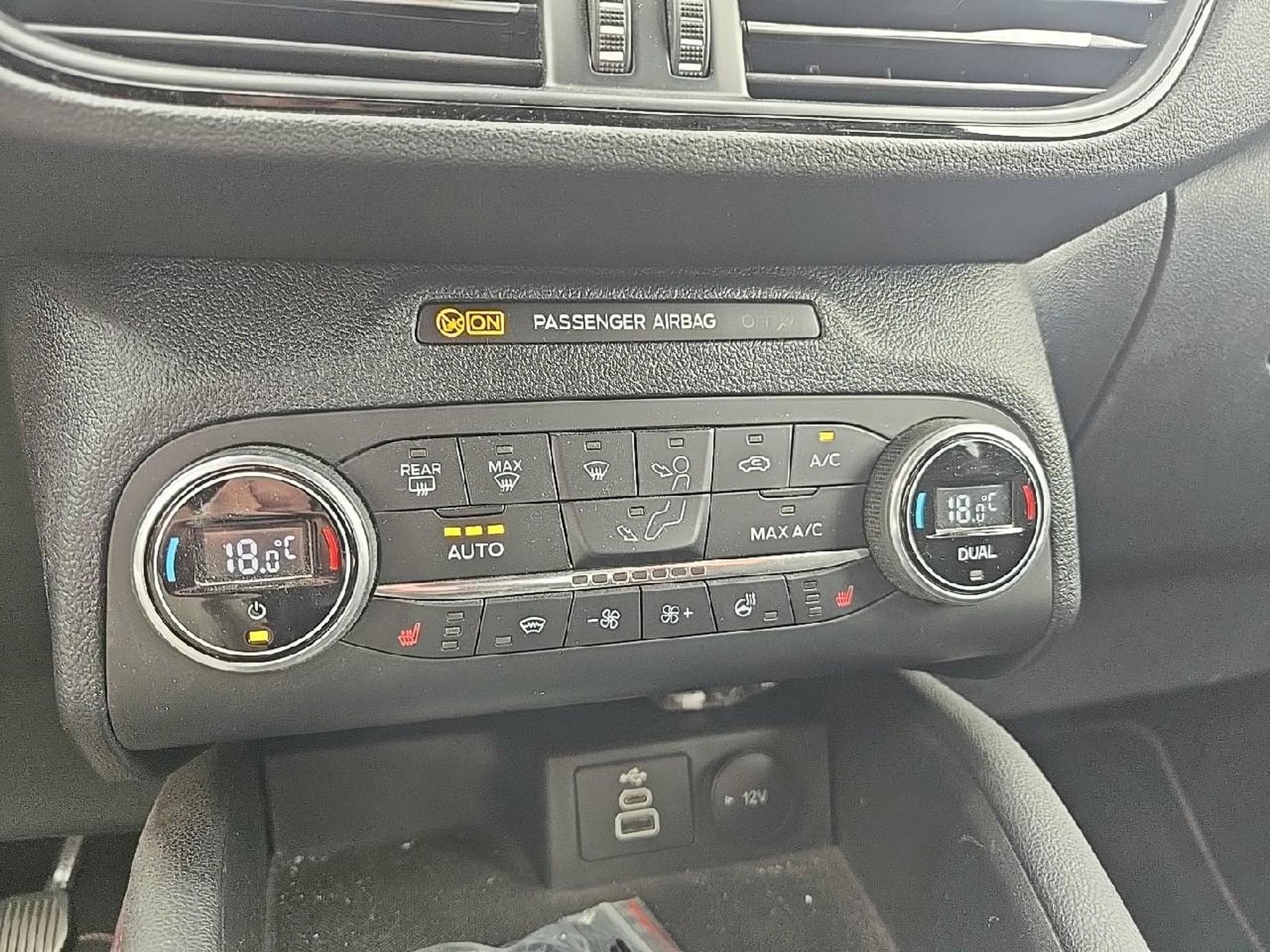 Ford Kuga 2.0 ECOBLUE 150 MHEV ST-LINE (2022) - Photo 18
