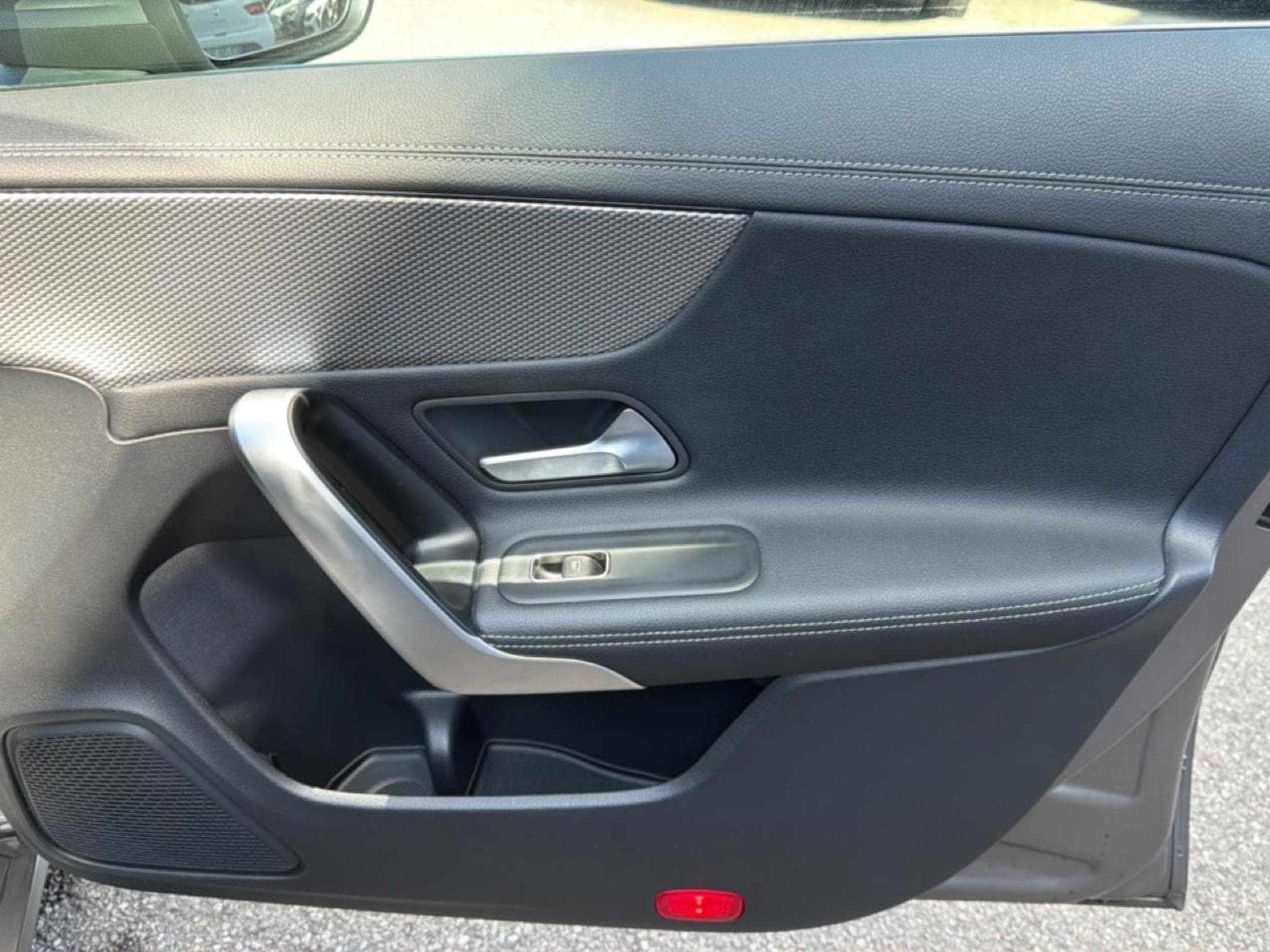 Mercedes CLA SHOOTING BRAKE 180 136 BUSINESS LINE 7G-DCT (2023) - Photo 19