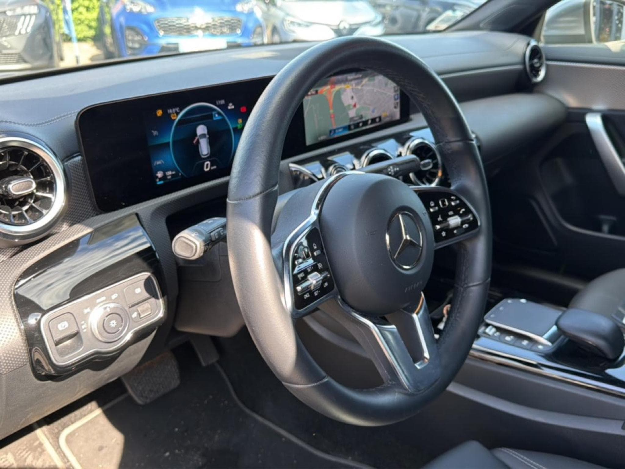 Mercedes CLA SHOOTING BRAKE 180 136 BUSINESS LINE 7G-DCT (2023) - Photo 9