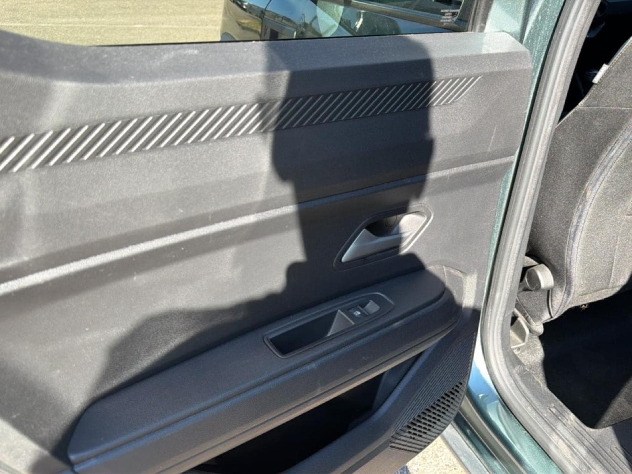 Dacia DUSTER 1.2 MILD HYBRID 130 EXTREME 4X4 (2024) - Photo 19