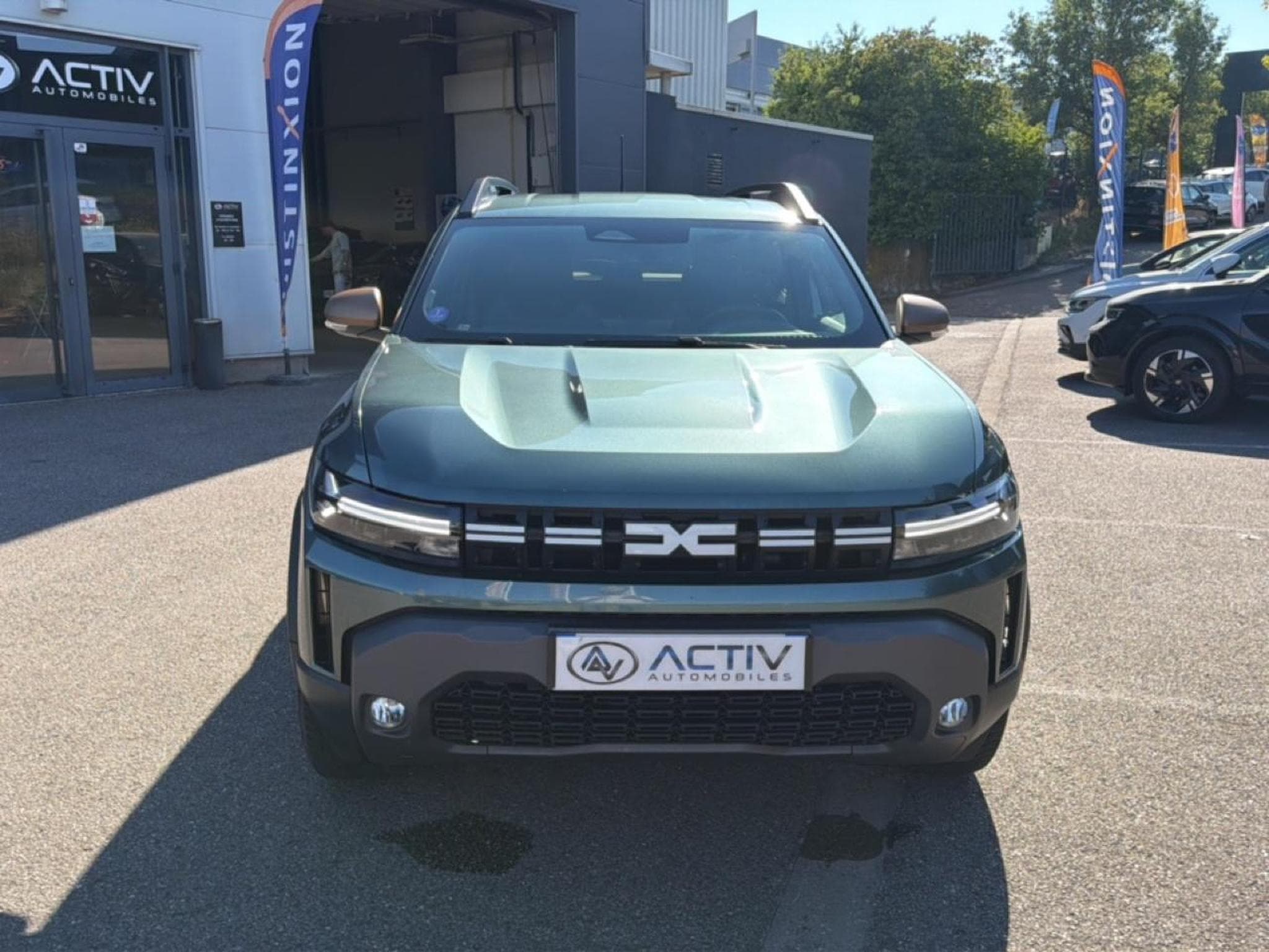 Dacia DUSTER 1.2 MILD HYBRID 130 EXTREME 4X4 (2024) - Photo 2