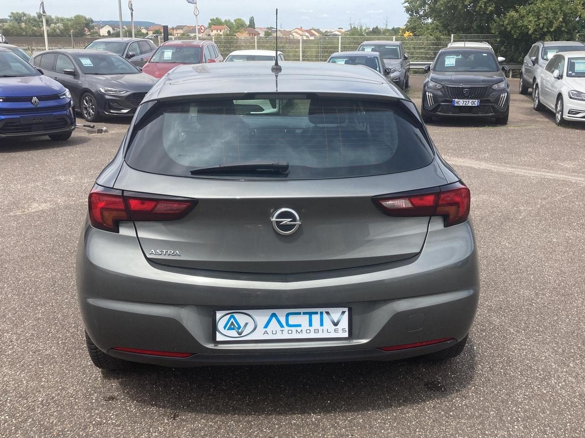 Opel ASTRA 1.5 D 122 ELEGANCE (2020) - Photo 6