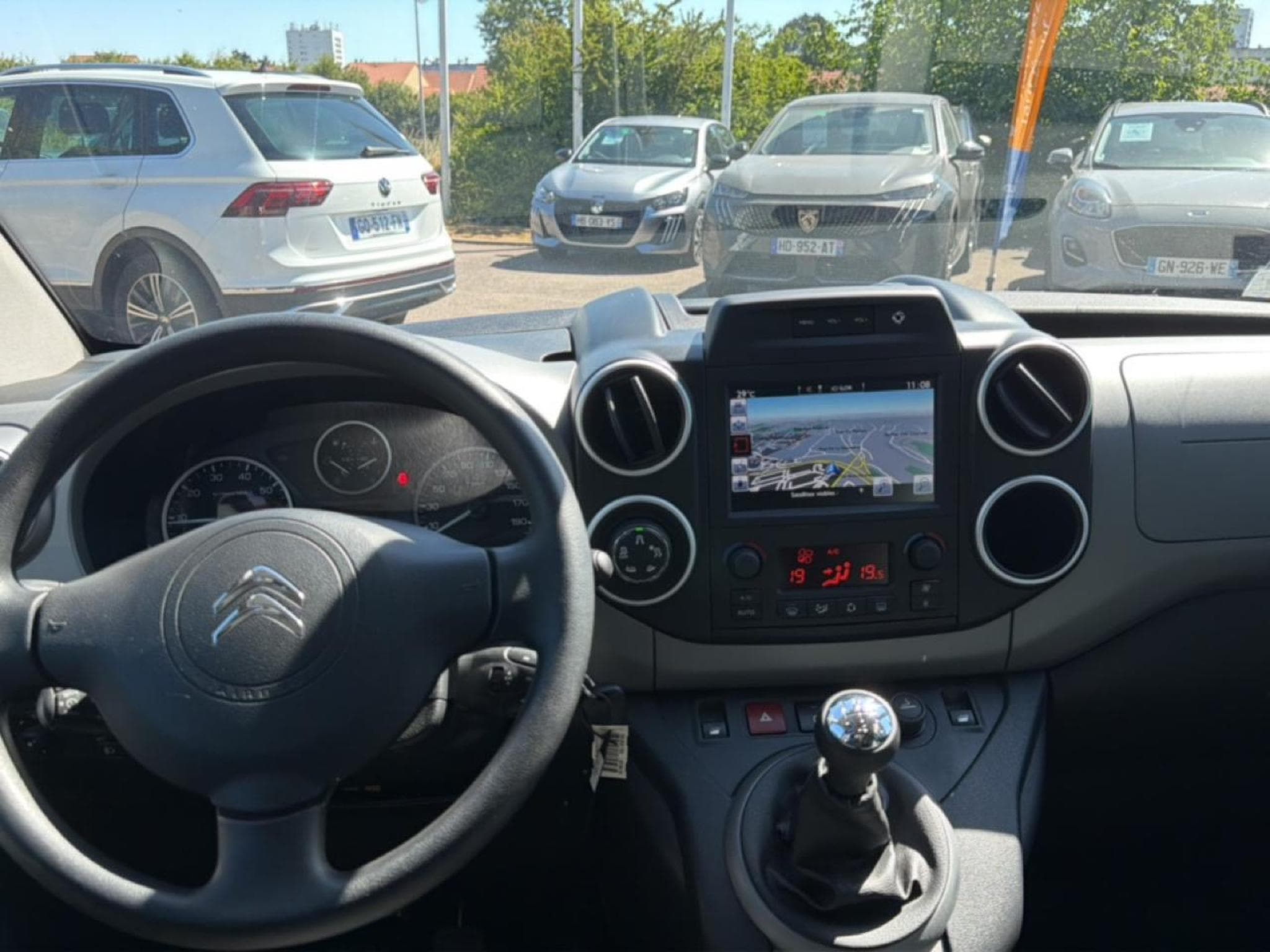 Citroen BERLINGO BLUEHDI 100 XTR + (2017) - Photo 10
