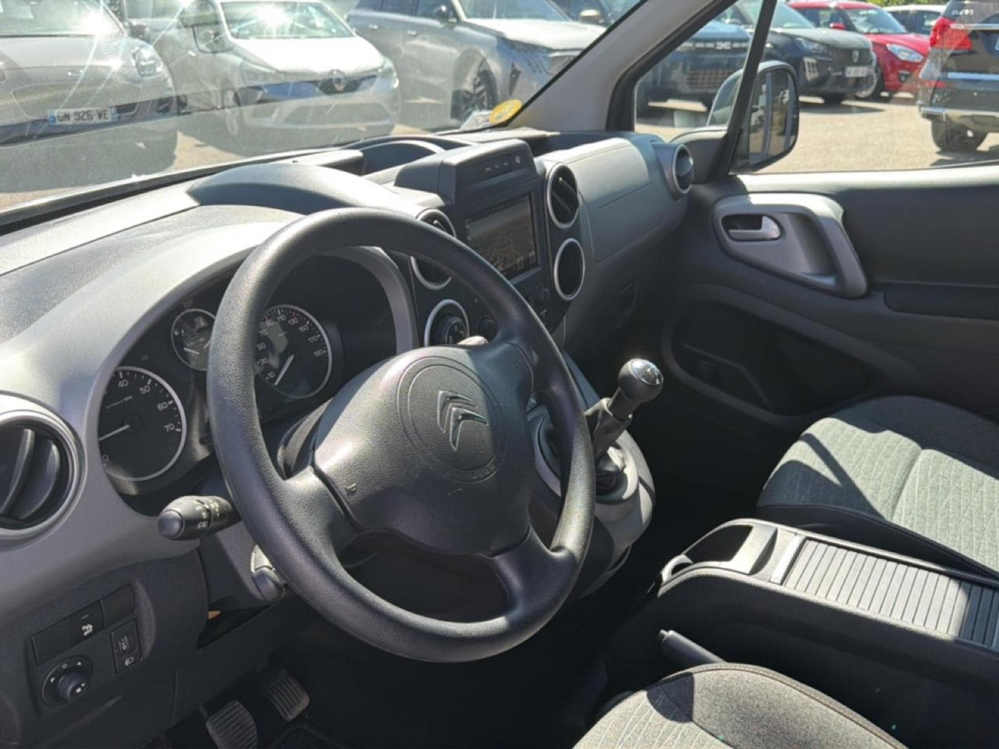 Citroen BERLINGO BLUEHDI 100 XTR + (2017) - Photo 13