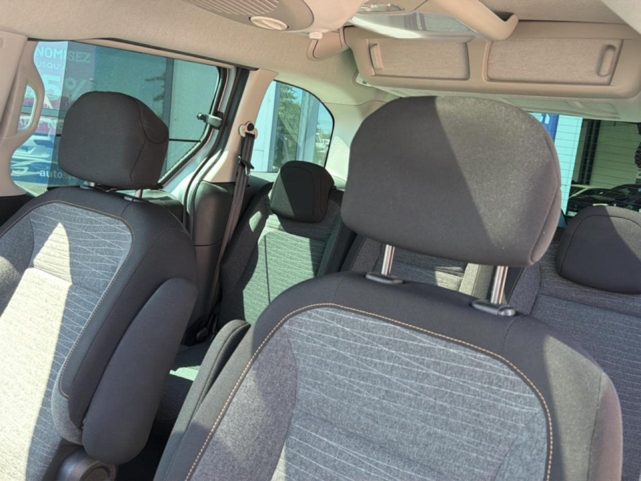 Citroen BERLINGO BLUEHDI 100 XTR + (2017) - Photo 14