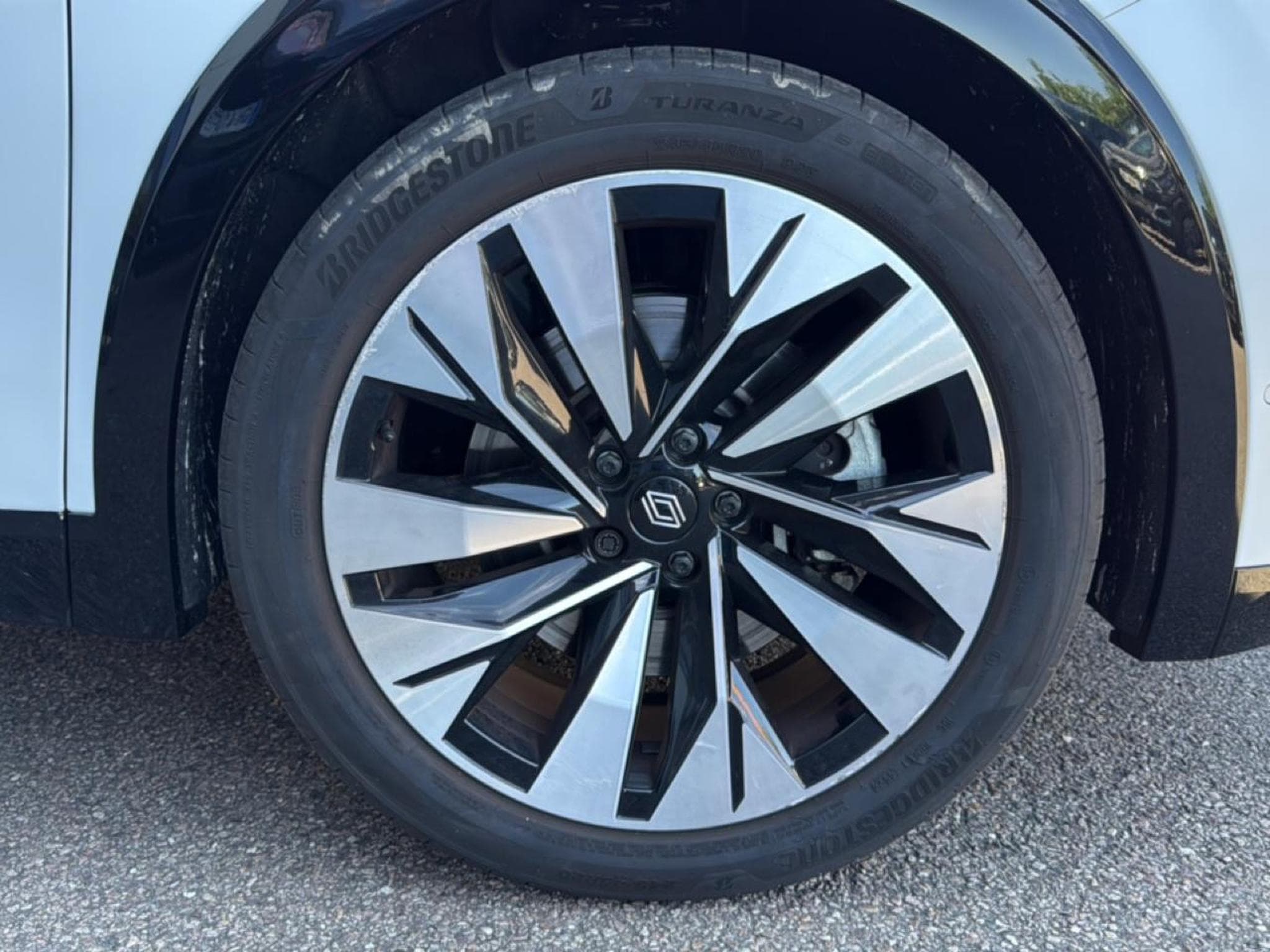 Renault RAFALE 1.2 E-TECH FULL HYBRID 200 TECHNO (2025) - Photo 17