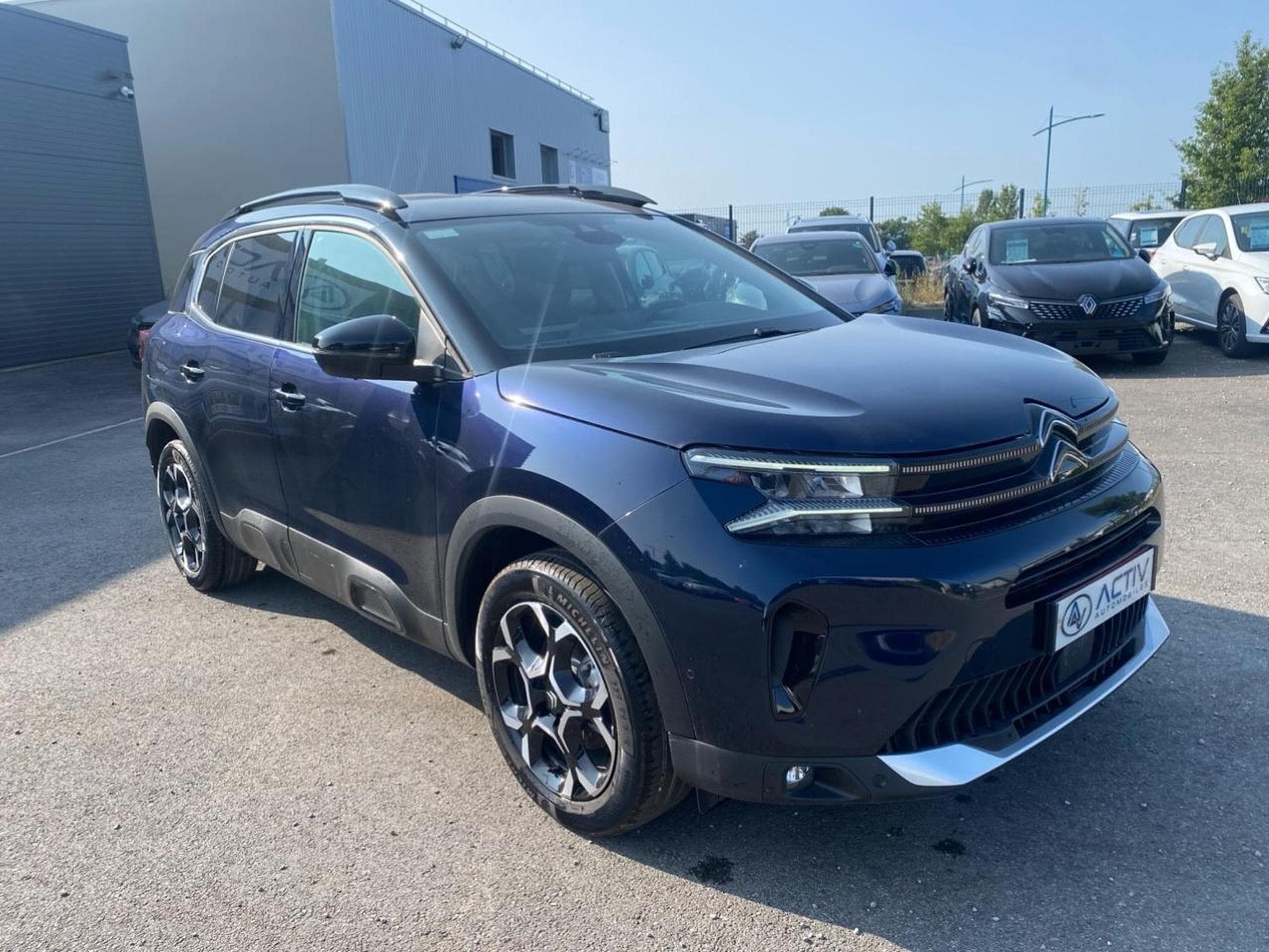 Citroen C5 AIRCROSS 1.2 HYBRIDE 145 MAX BOITE AUTOMATIQUE (2025) - Photo 3