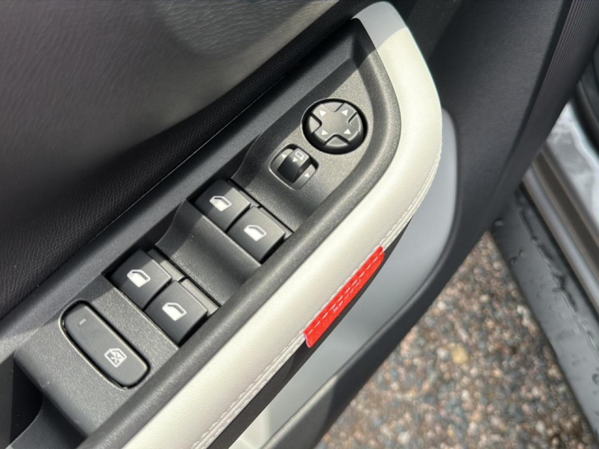Citroen C3 AIRCROSS 1.2 HYBRIDE 145 MAX E-DCS6 (2026) - Photo 16