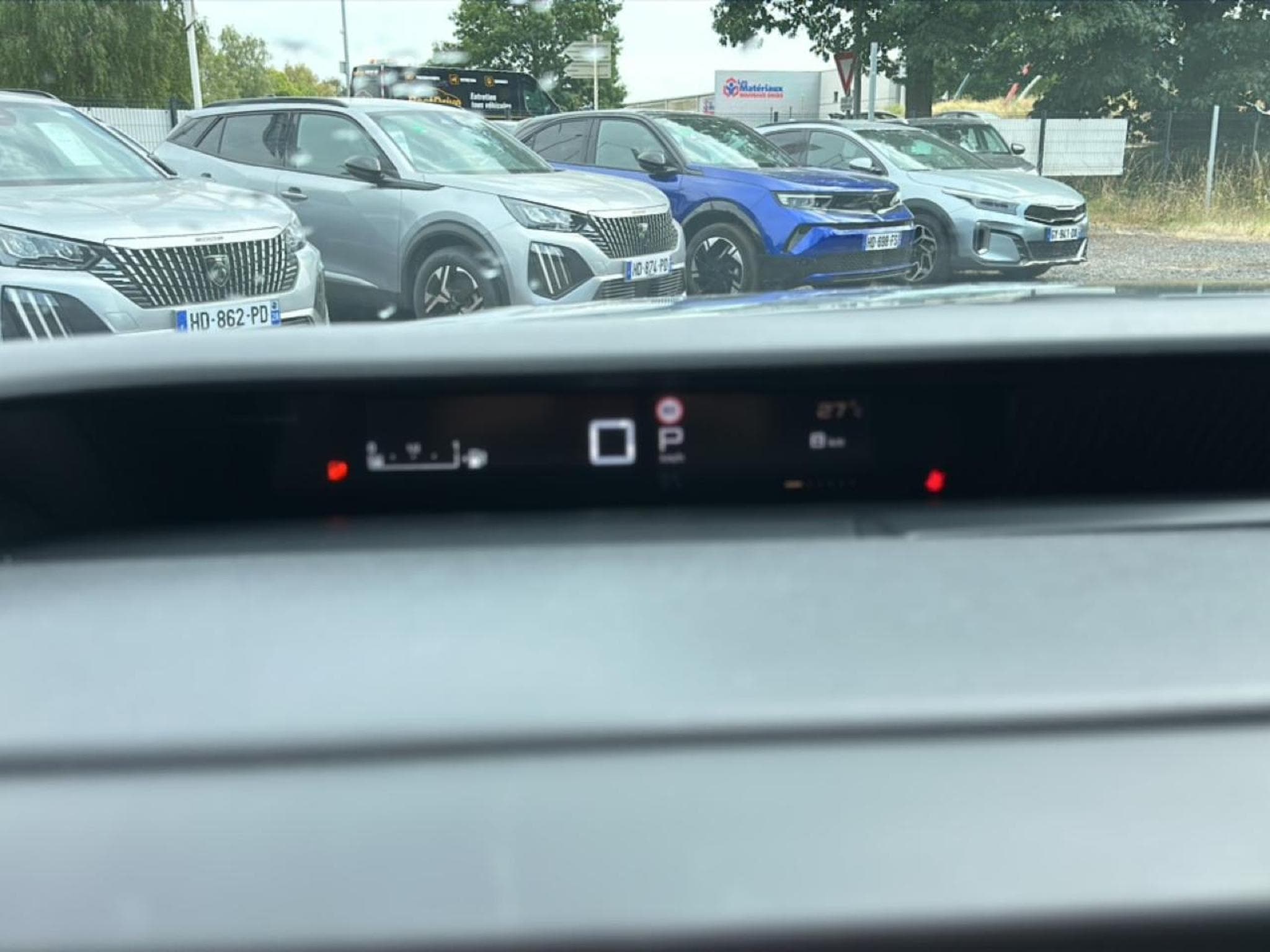 Citroen C3 AIRCROSS 1.2 HYBRIDE 145 MAX E-DCS6 (2026) - Photo 20