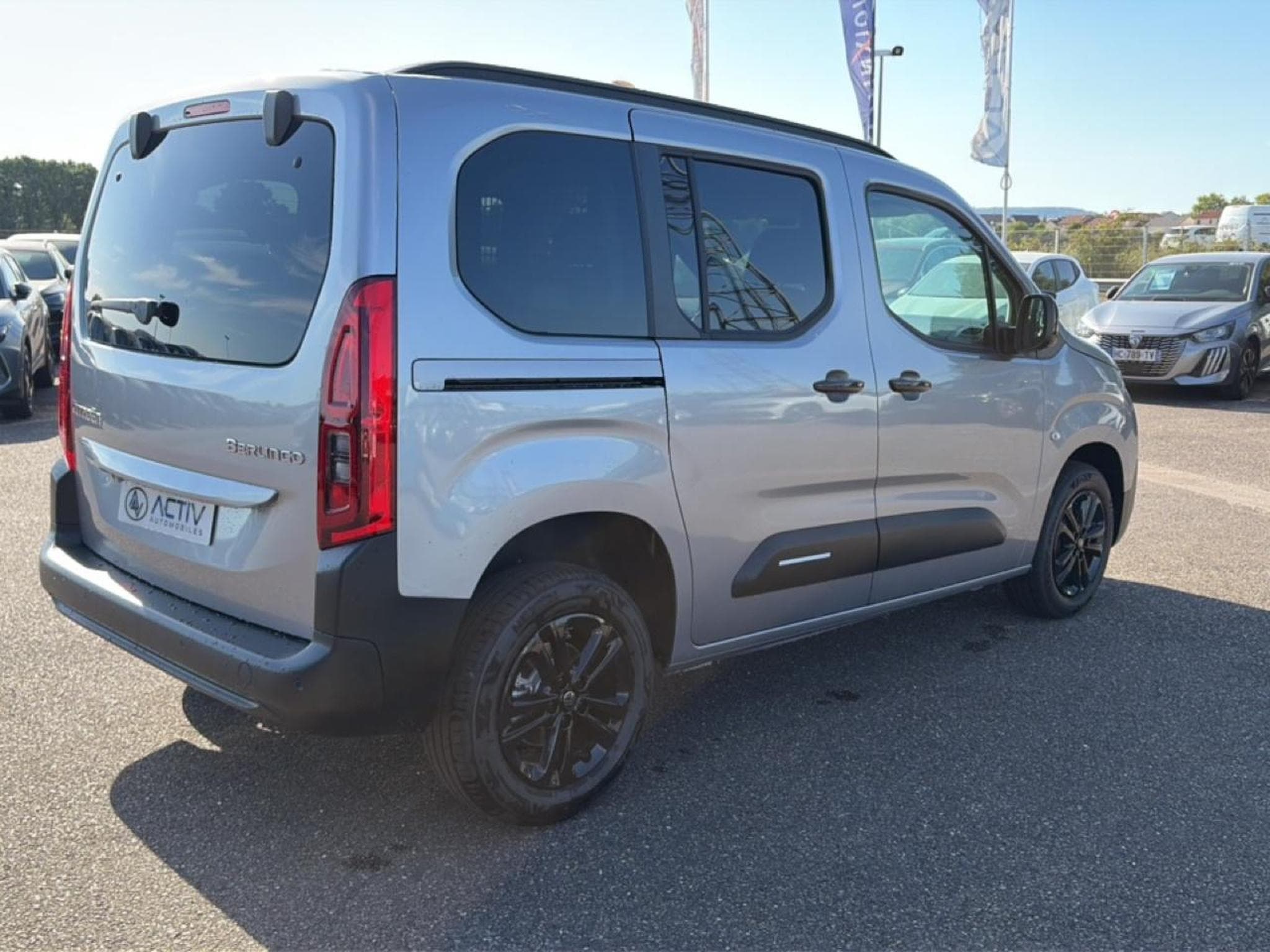 Citroen BERLINGO N1 1.5 BLUE HDI 130 M PLUS EAT8 (2026) - Photo 5