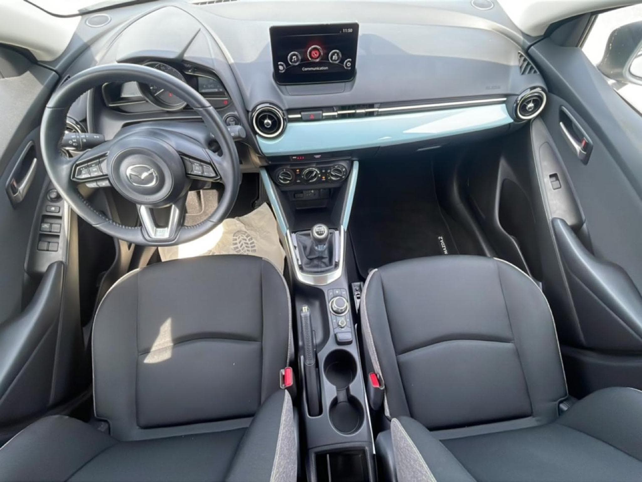 Mazda 2 1.5 E-SKYACTIV-G 90 CENTRE-LINE (2024) - Photo 9