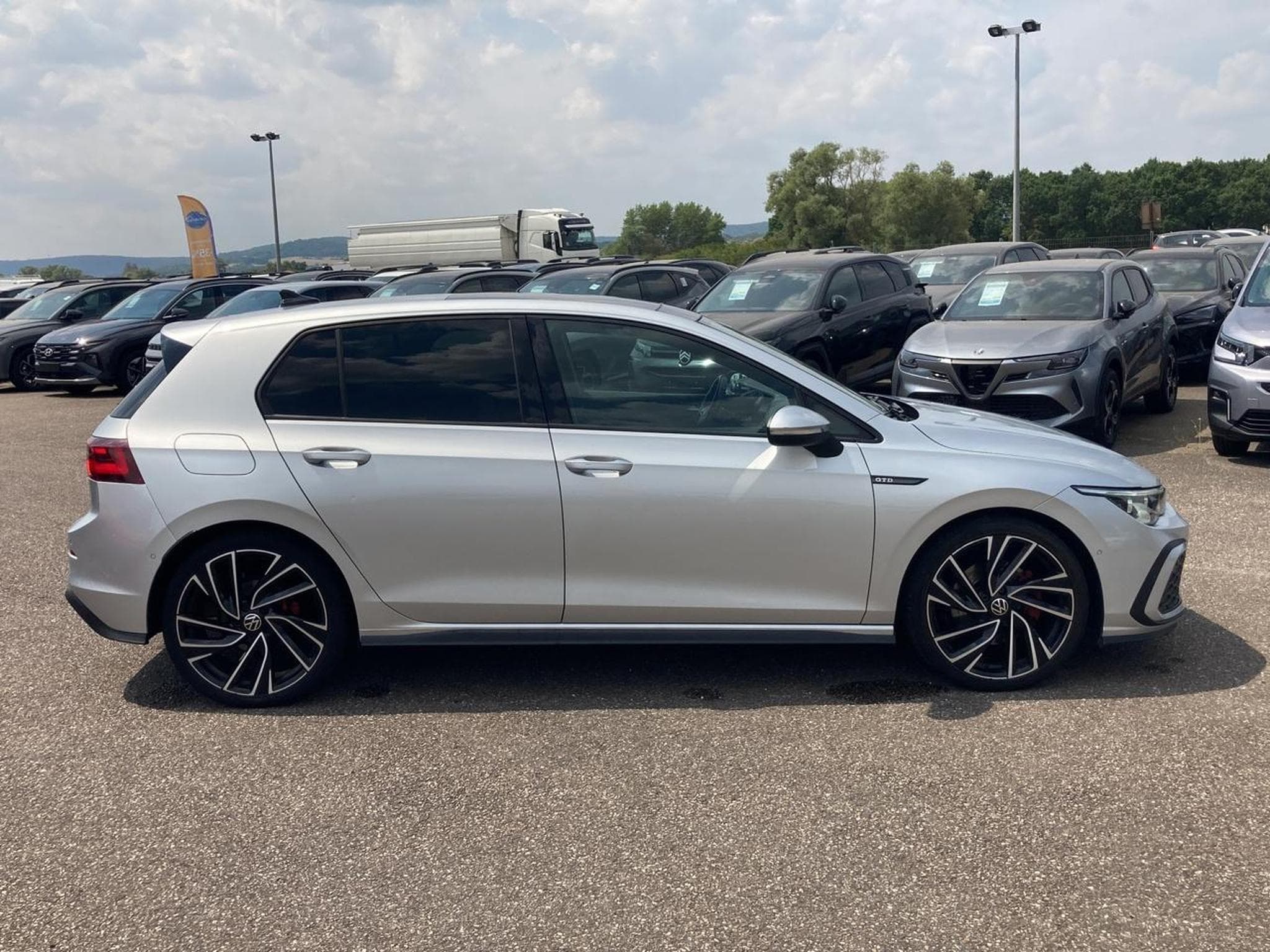 VW GOLF VIII 2.0 TDI 200 GTD DSG7 (2021) - Photo 4