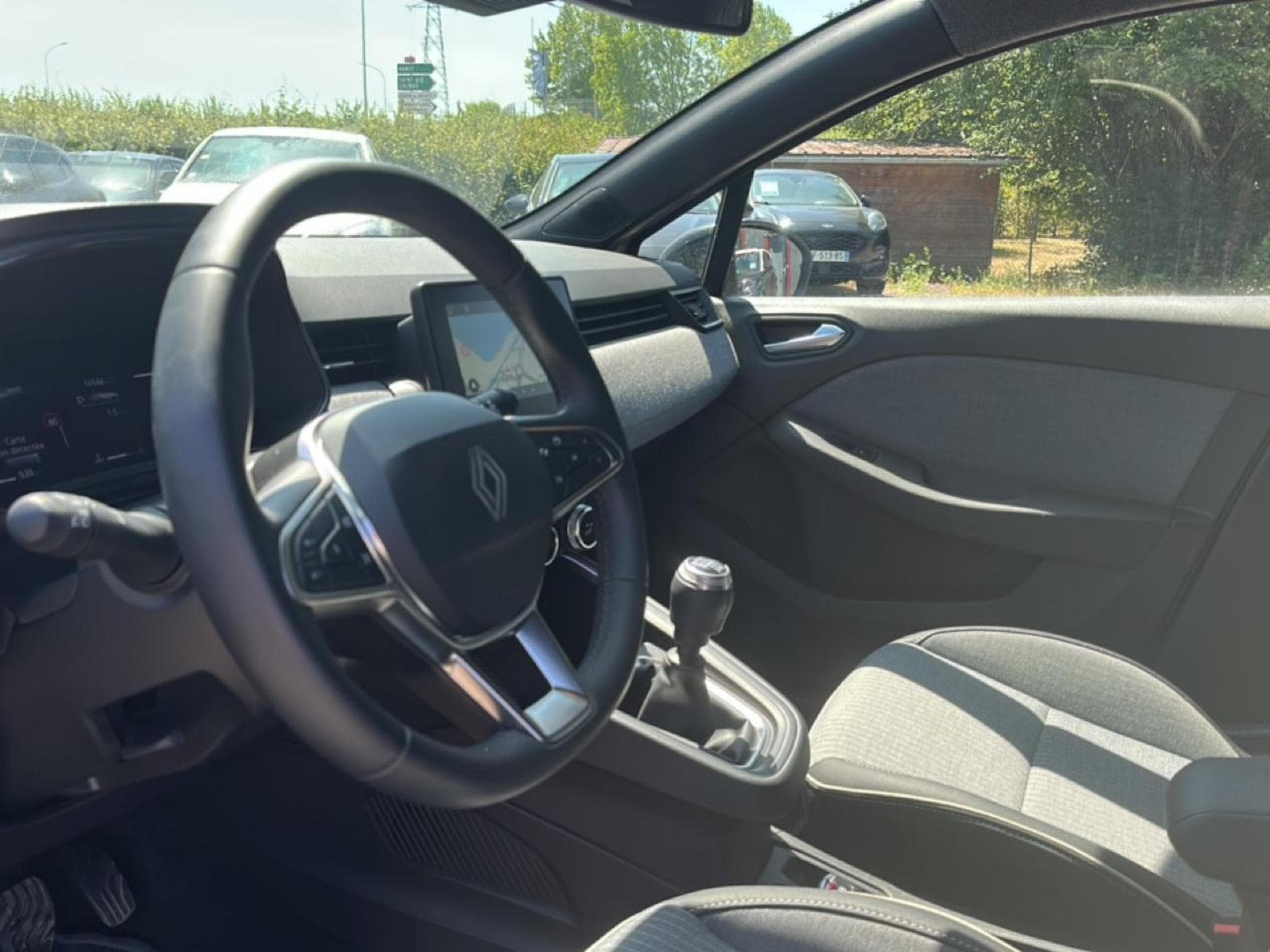Renault Clio 1.0 TCE 90 TECHNO (2025) - Photo 15