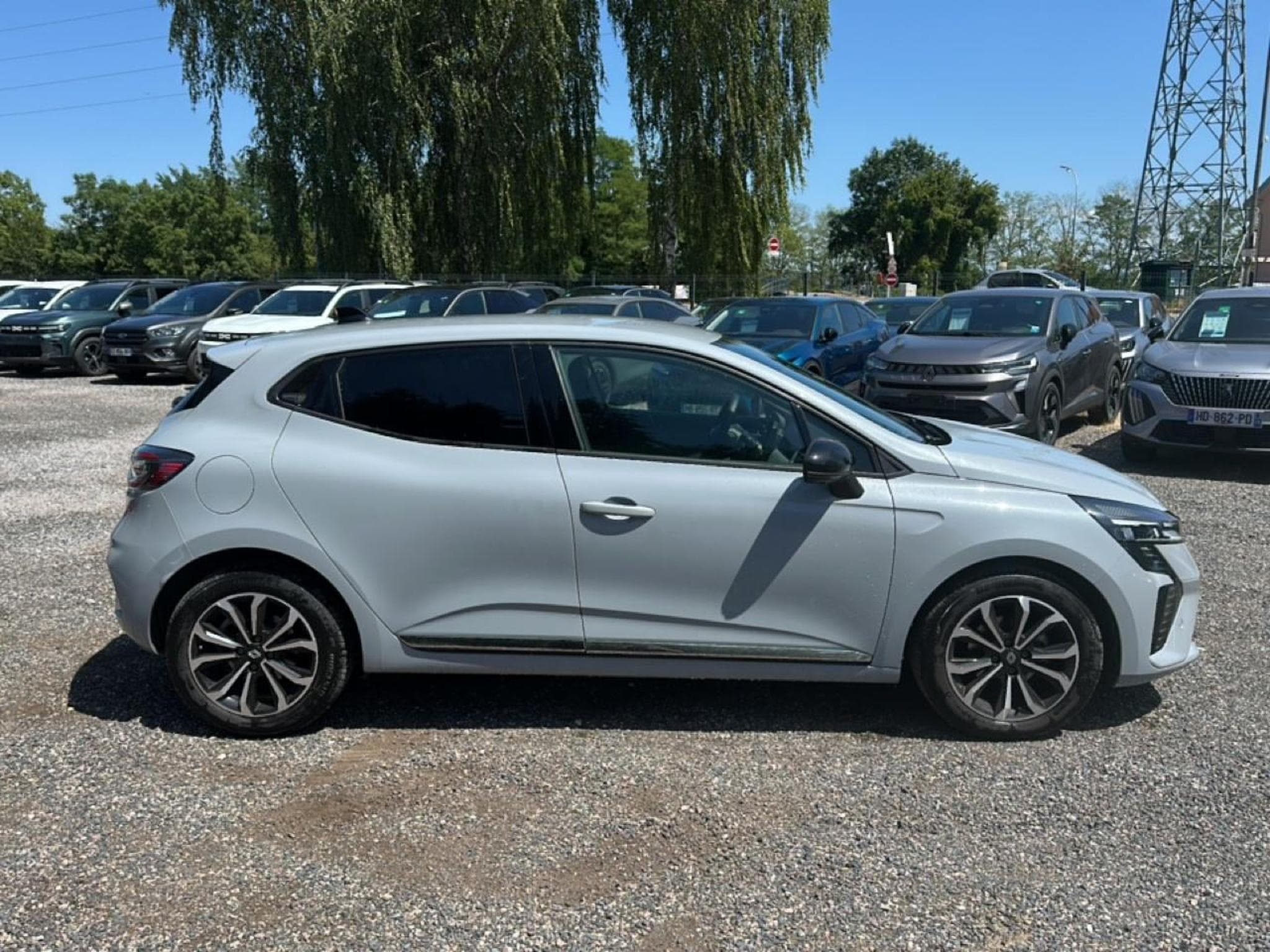 Renault Clio 1.0 TCE 90 TECHNO (2025) - Photo 4